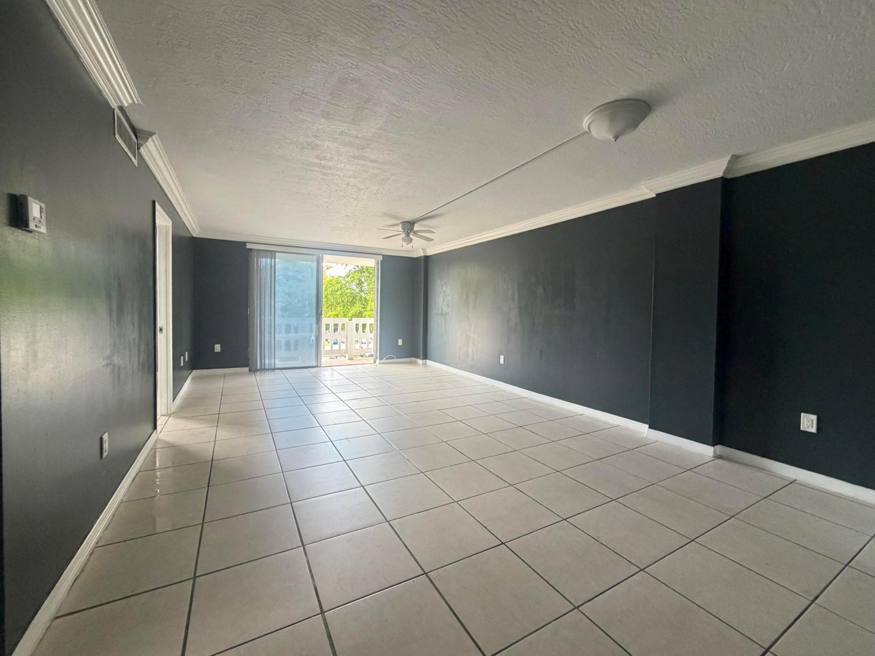 15600 Nw 7th Avenue 303 Property Photo 3