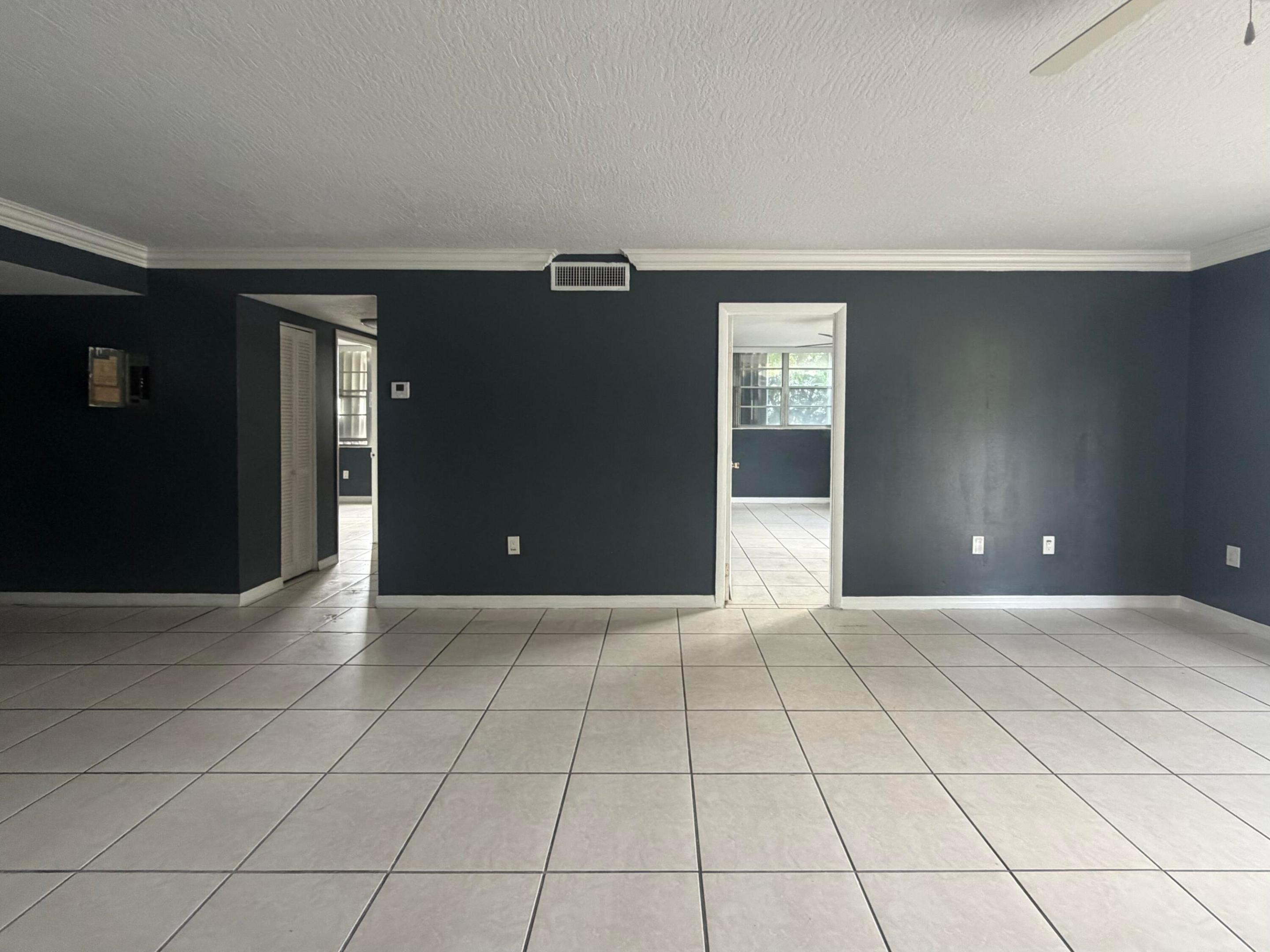 15600 Nw 7th Avenue 303 Property Photo 5