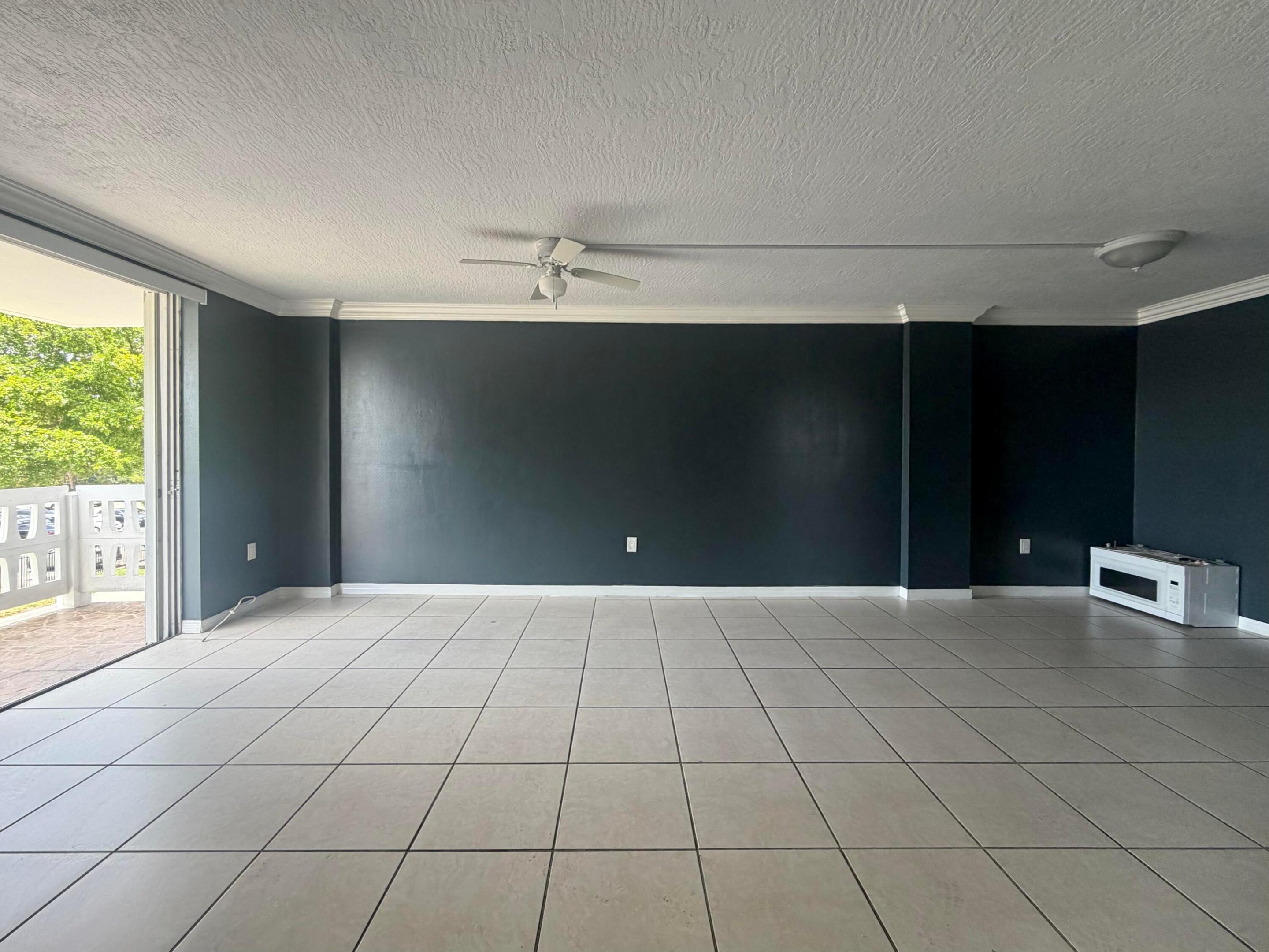 15600 Nw 7th Avenue 303 Property Photo 8