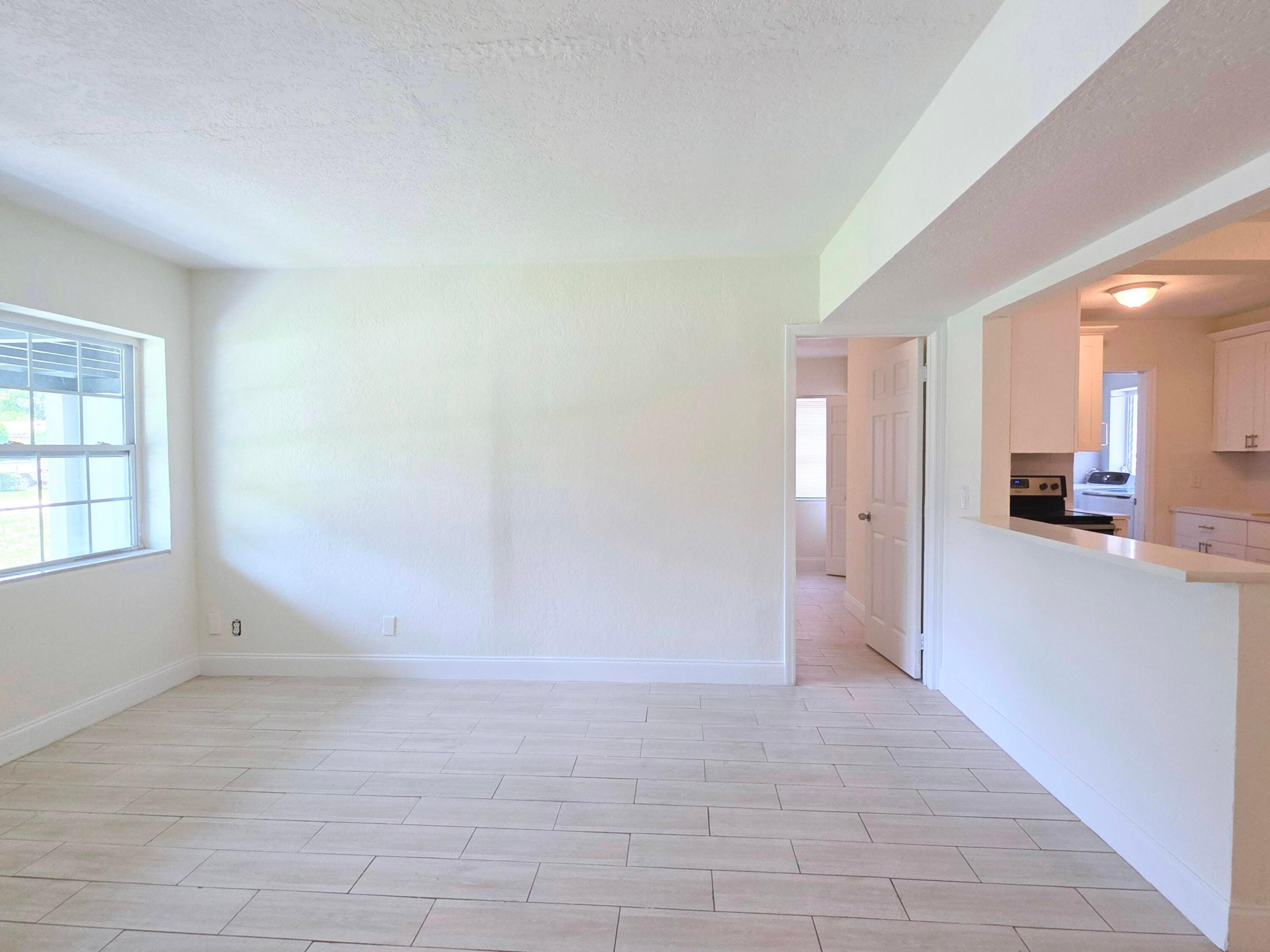1220 Ne 1st Avenue Property Photo 17