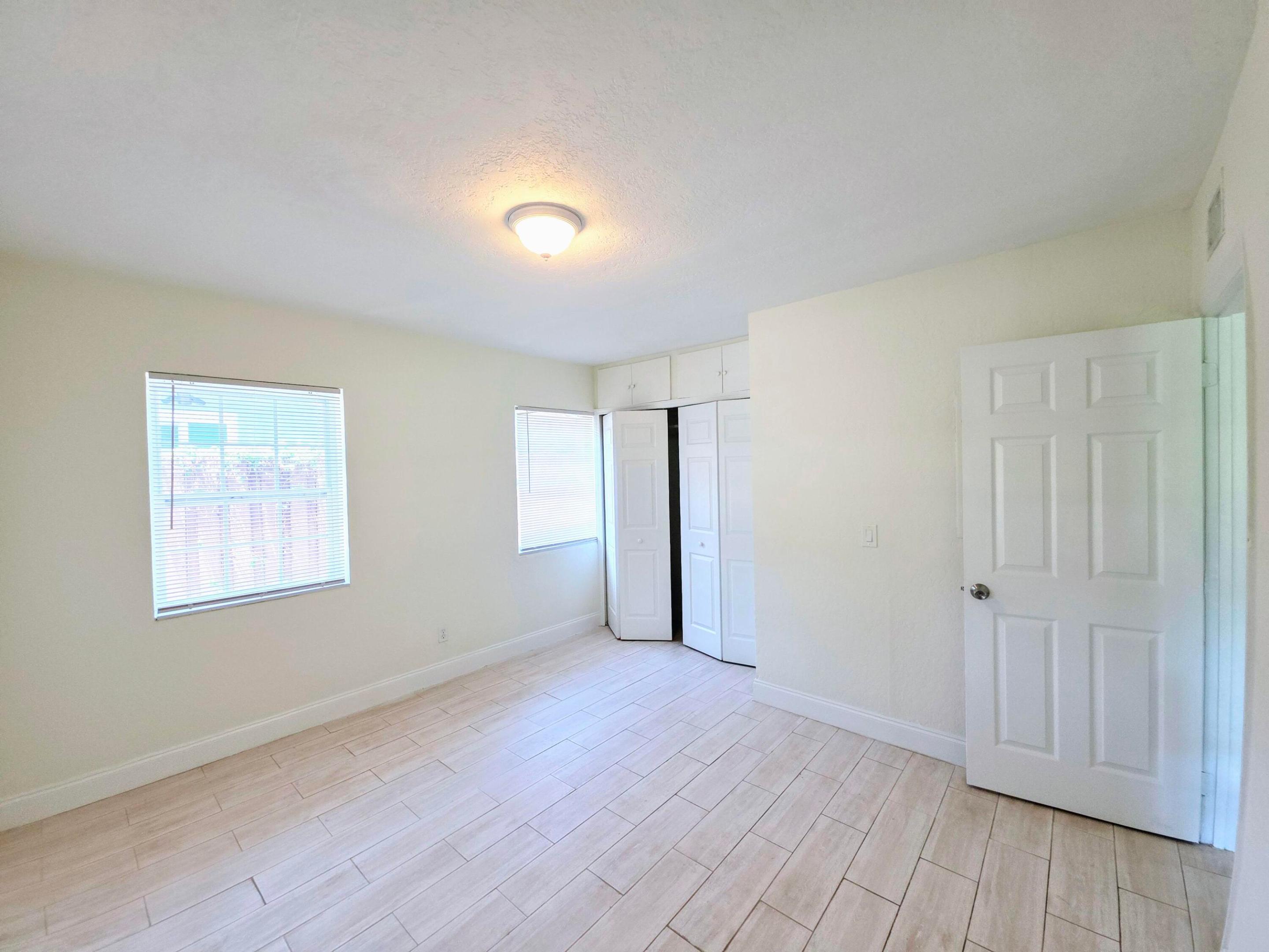 1220 Ne 1st Avenue Property Photo 26