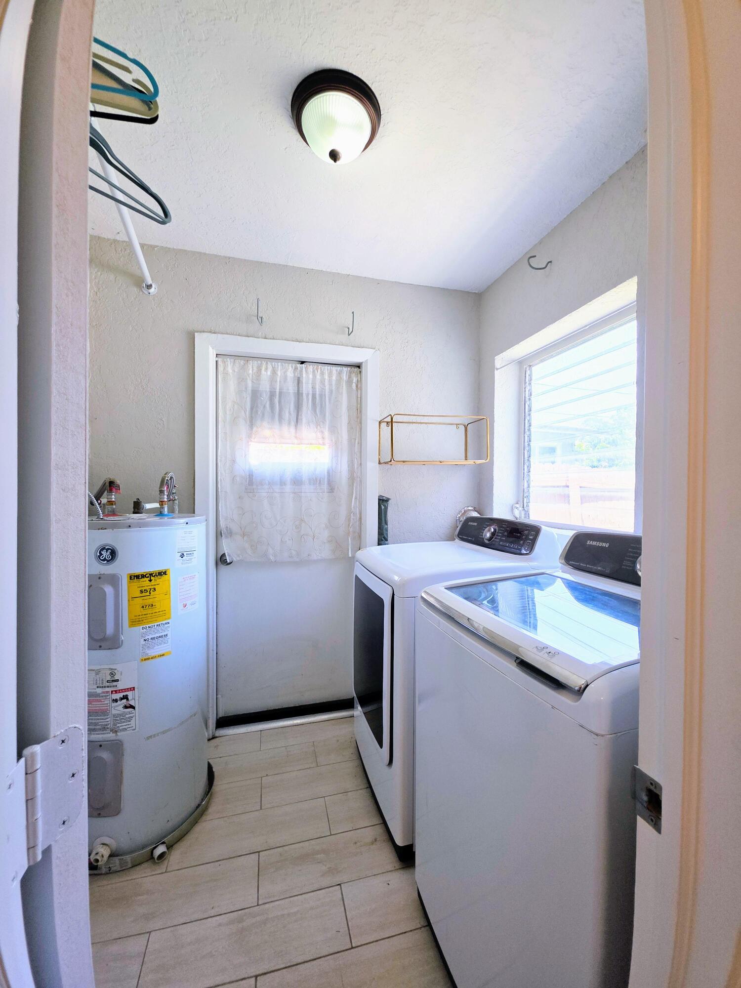 1220 Ne 1st Avenue Property Photo 27
