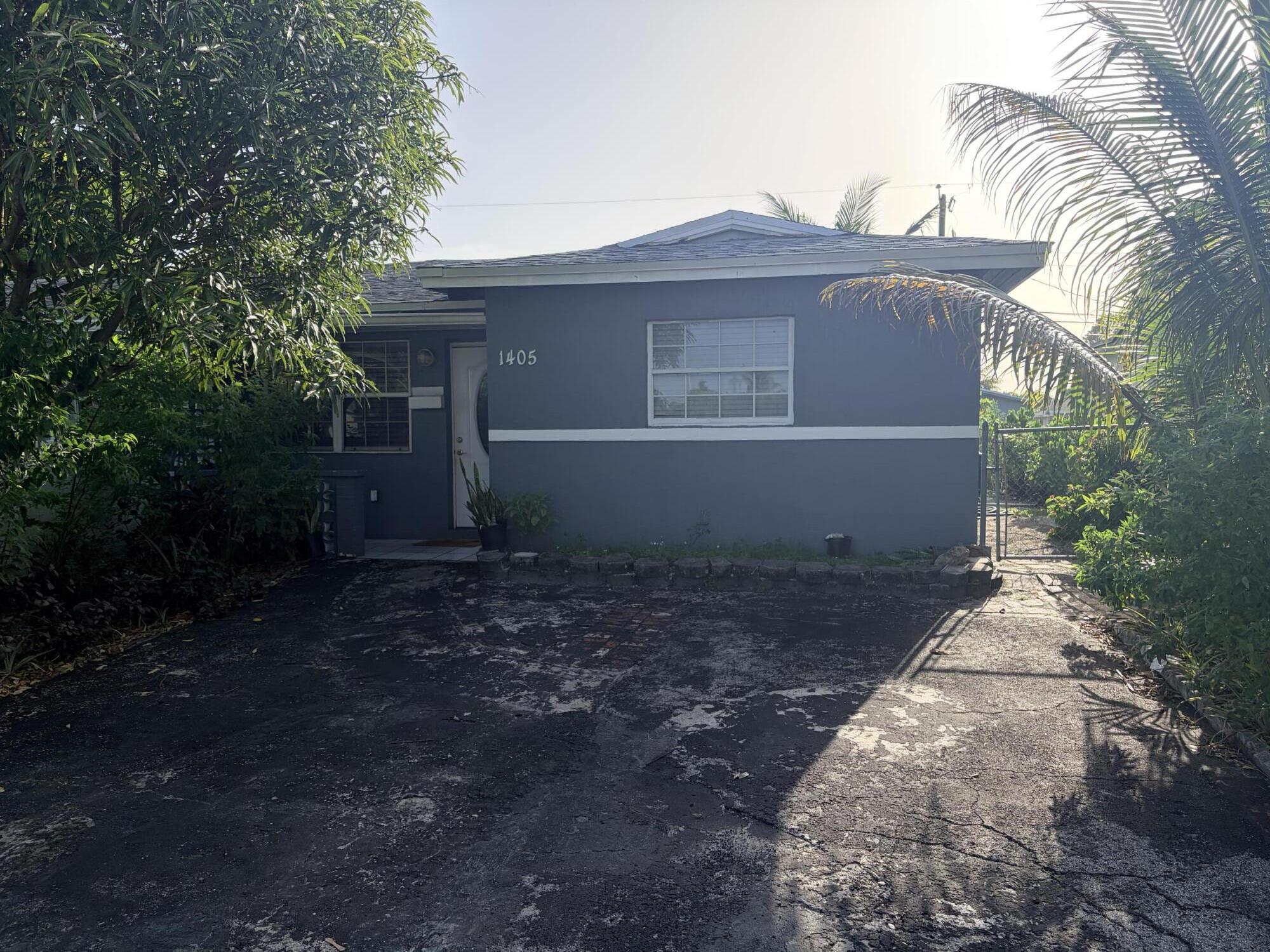 1405 Nw 58th Avenue Property Photo 1