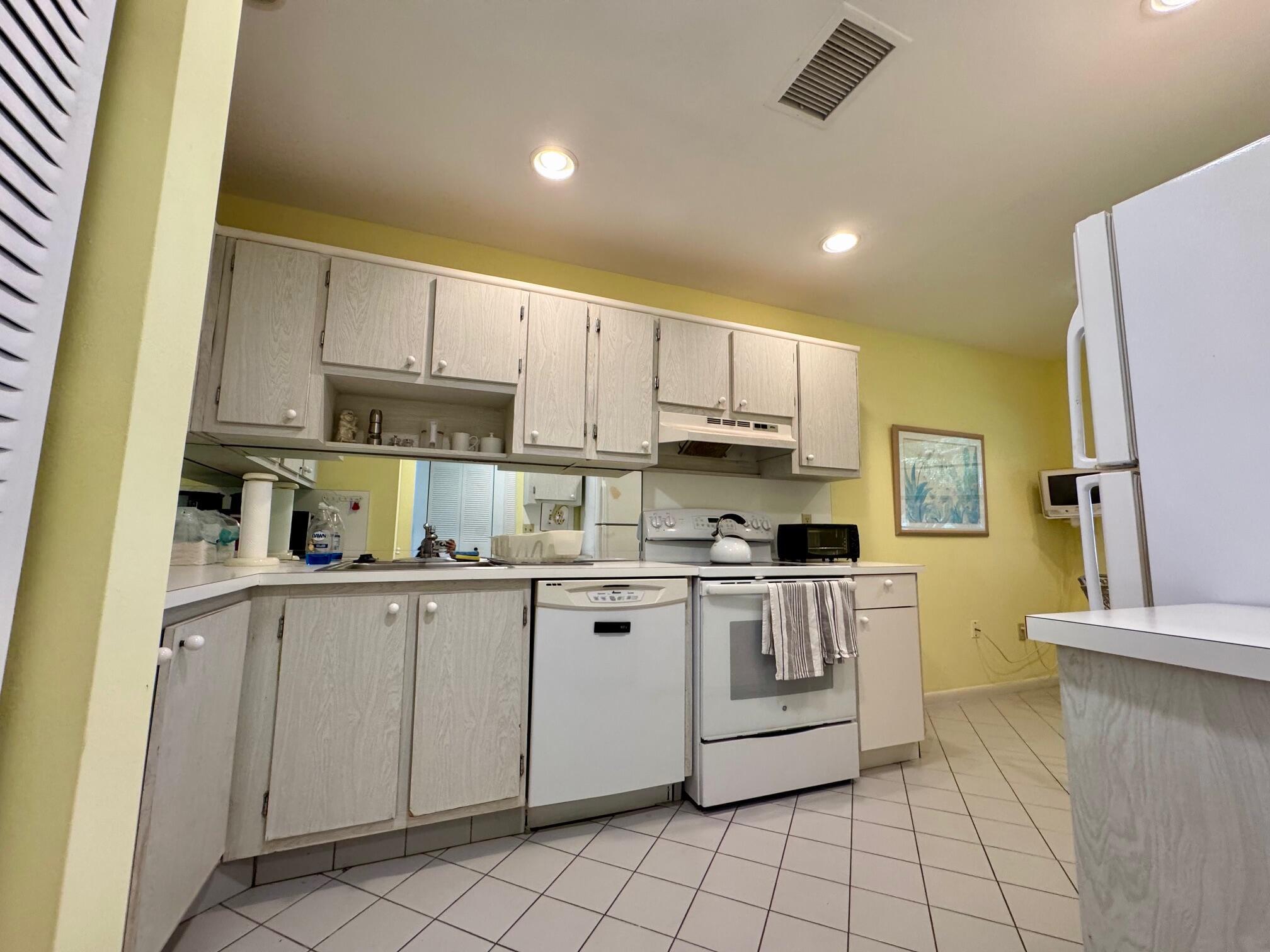 B26051949 Property Photo 6