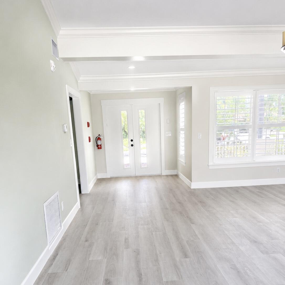 1023 Nw Spruce Ridge Drive Property Photo 6