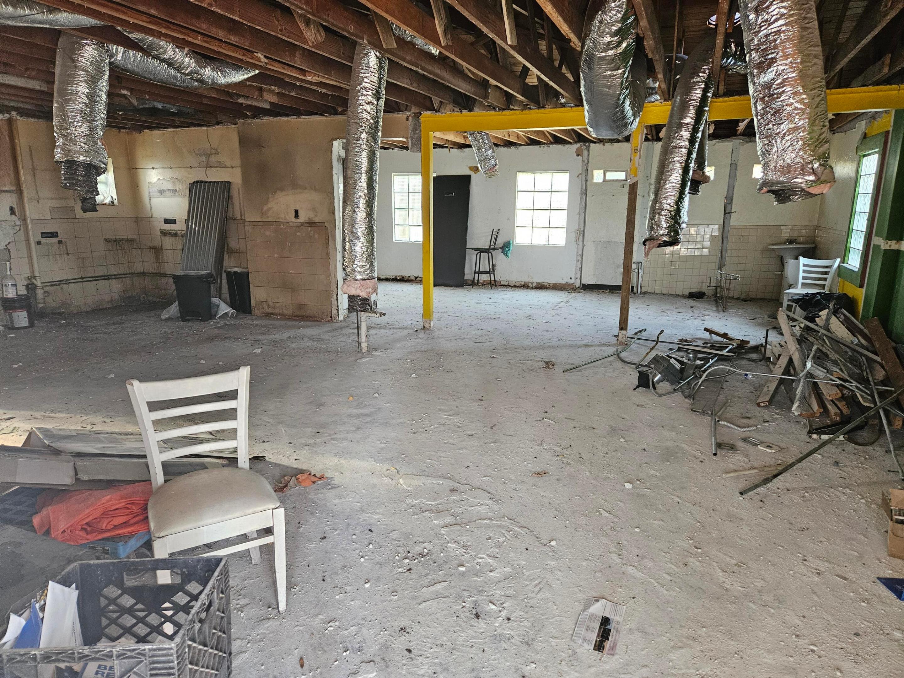 6028 Washington Street Property Photo 2