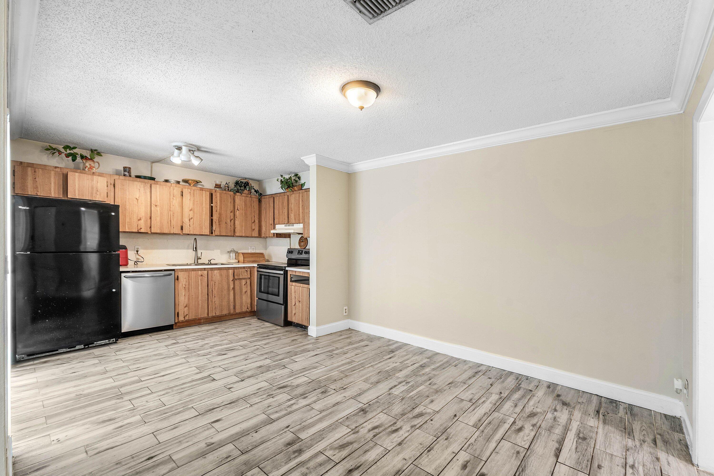 1534 Forest Lakes Circle D Property Photo 10