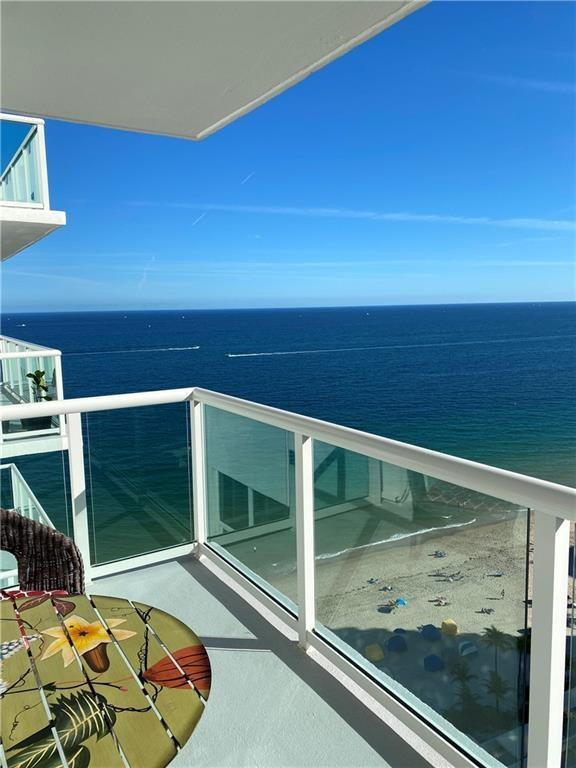 3550 Galt Ocean Drive 1803 Property Photo 2