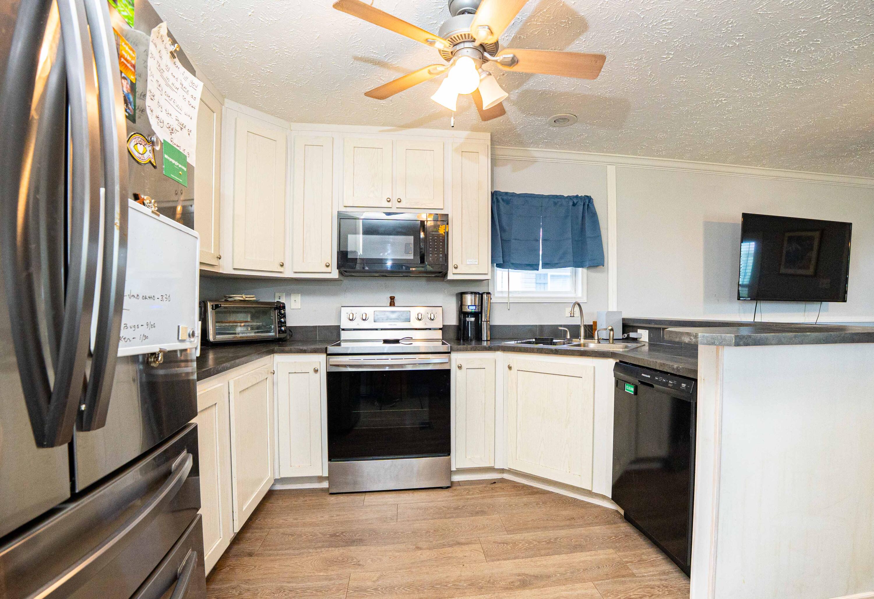 234 Peacock Street Property Photo 4