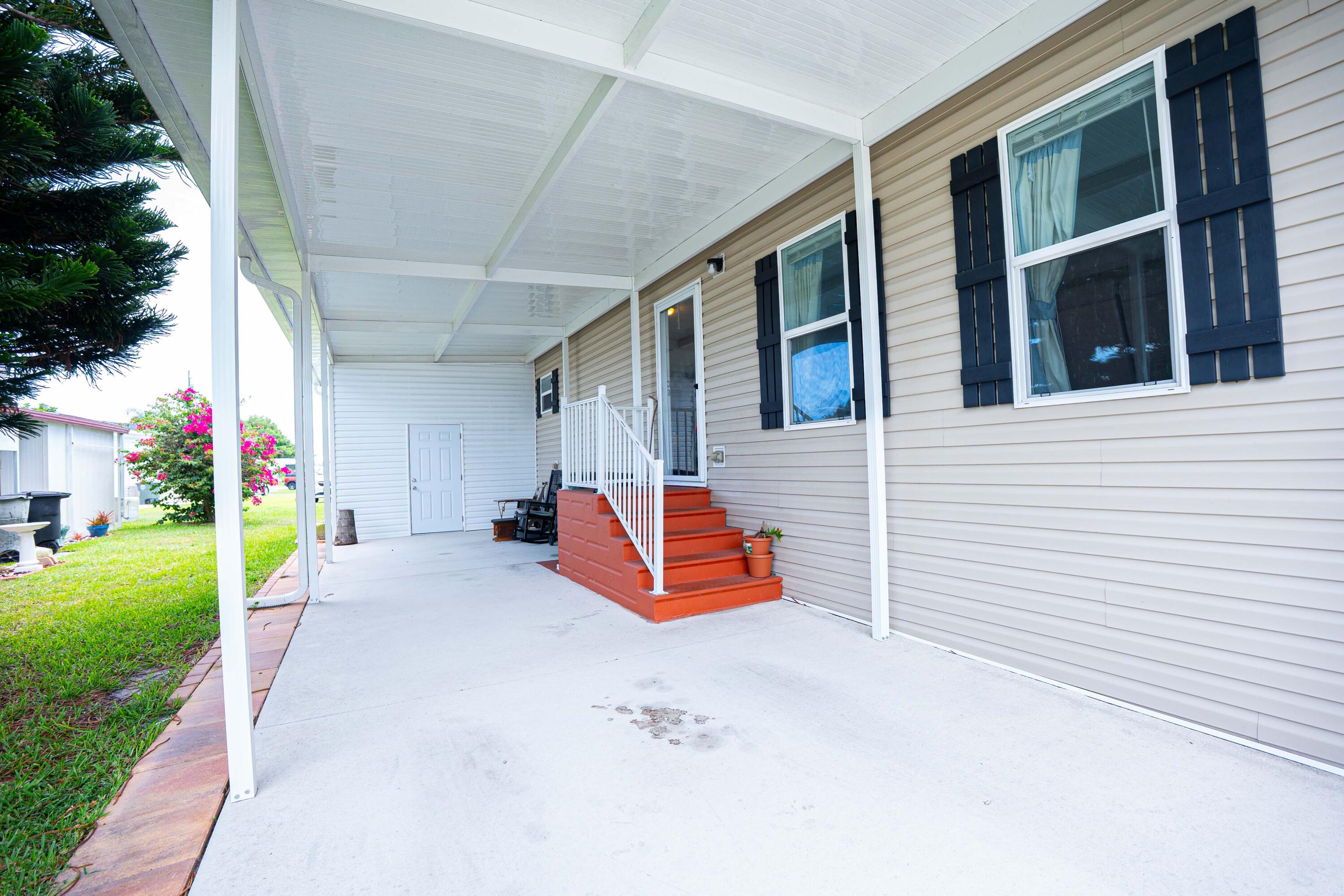 234 Peacock Street Property Photo 13