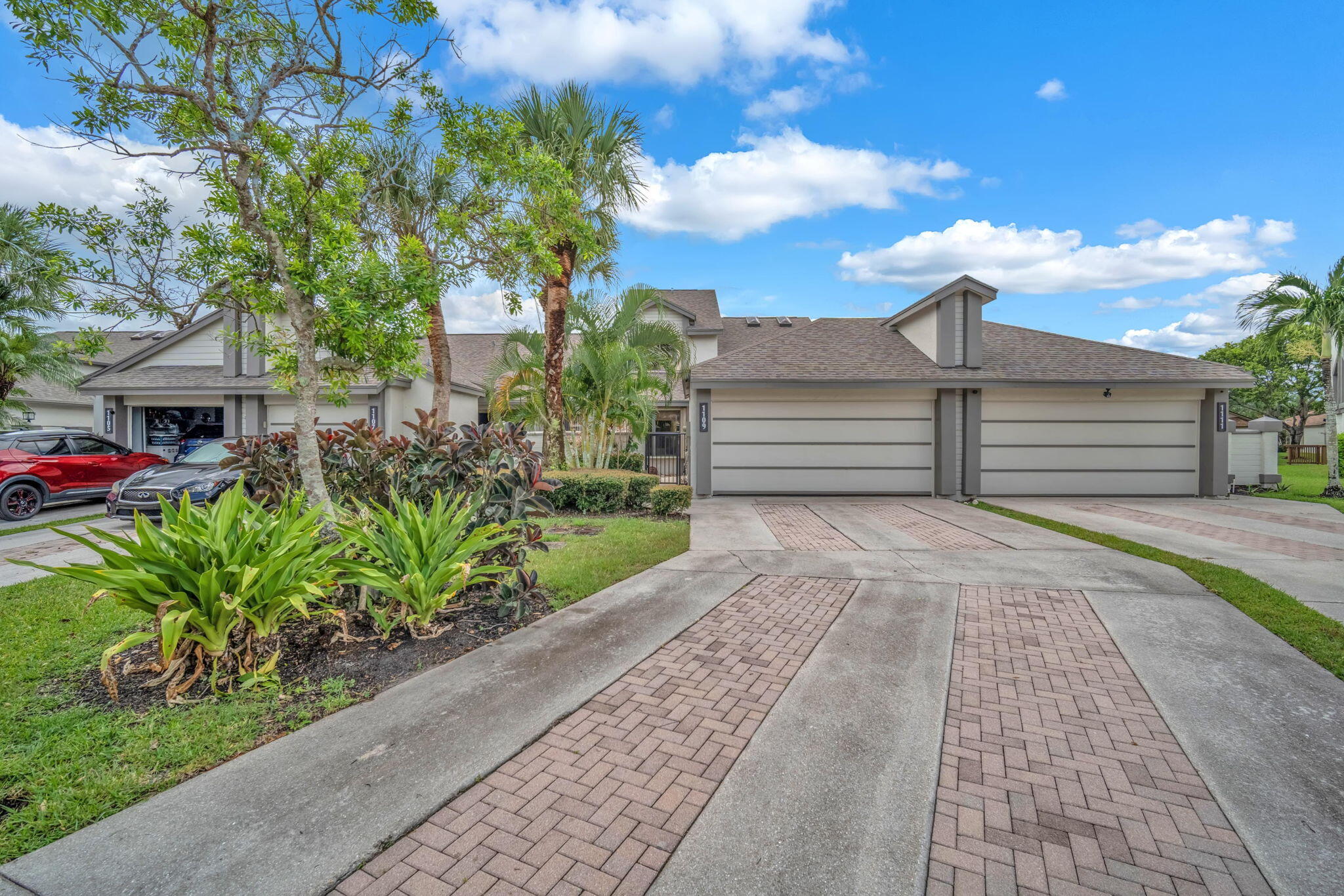 1109 Landings Boulevard Property Photo 1