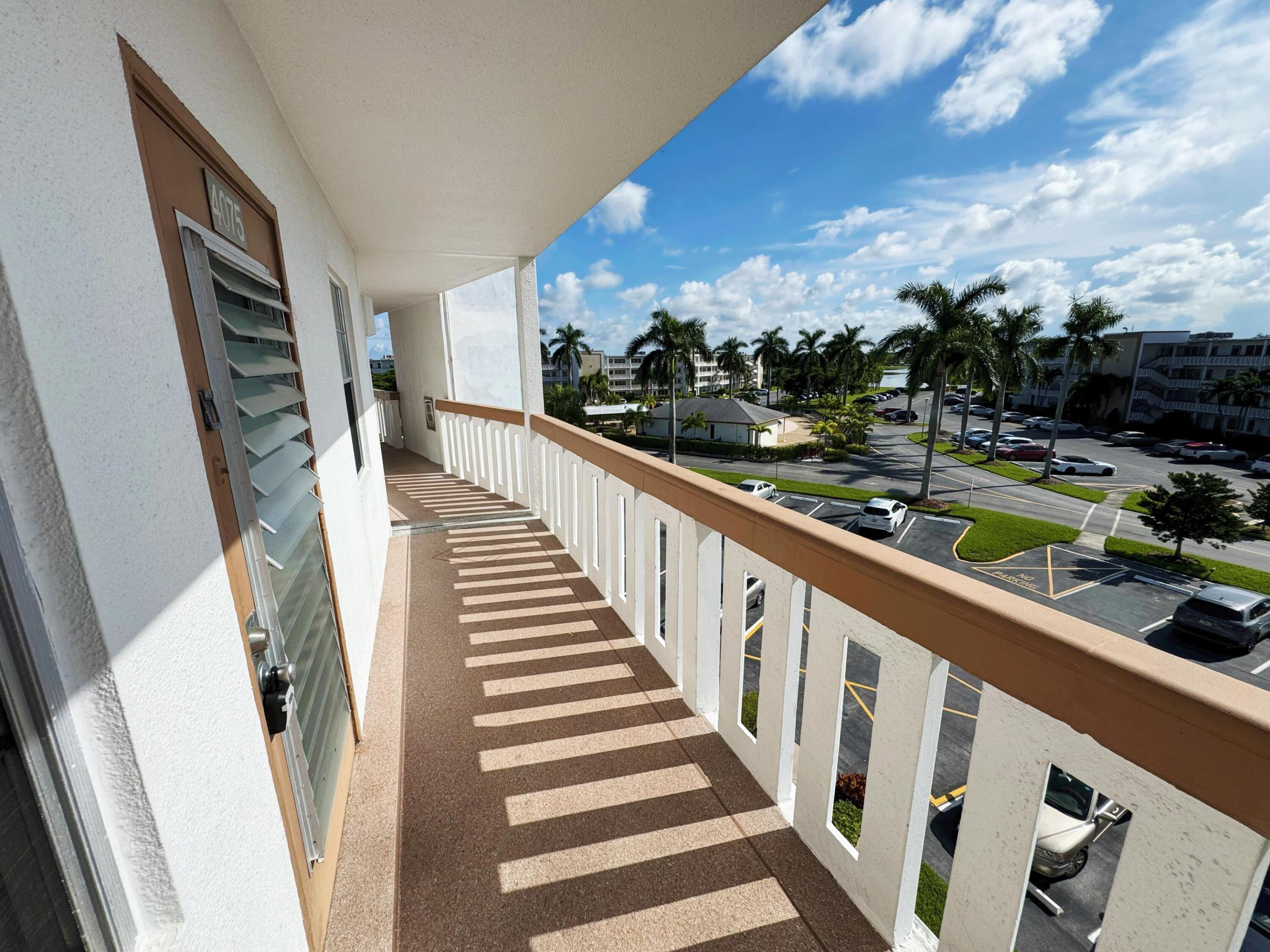 4075 CORNWALL D Property Photo 1