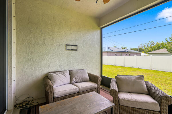 1957 Sw Logan Street Property Photo 33