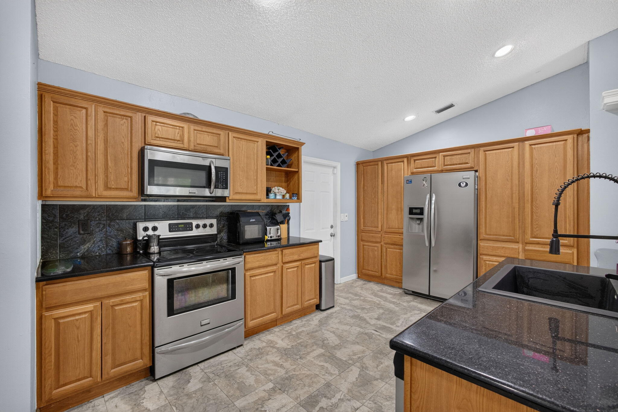15732 82nd Lane N Property Photo 7
