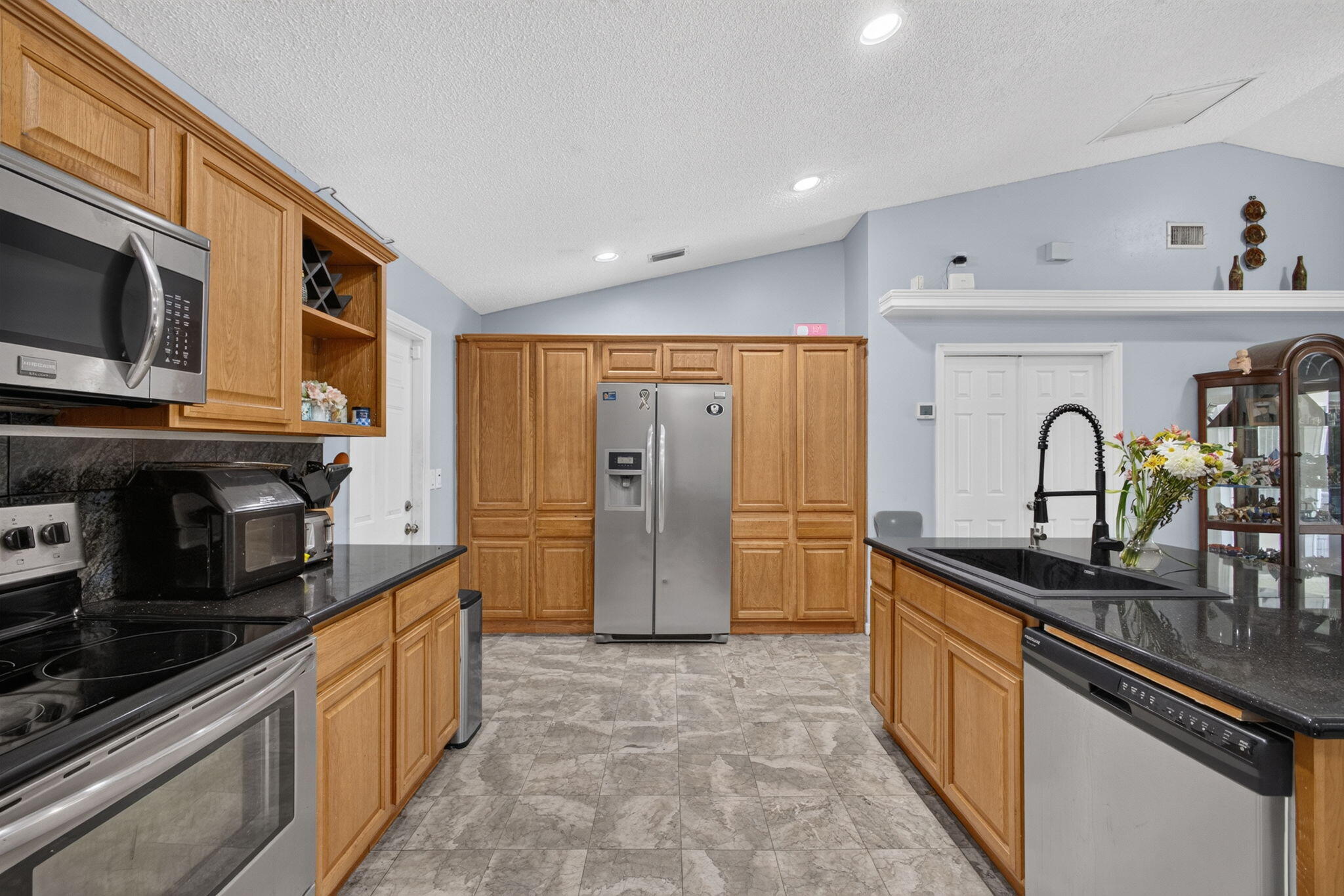 15732 82nd Lane N Property Photo 8