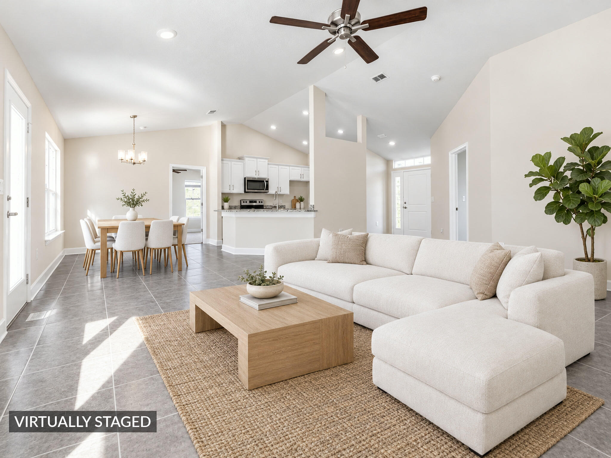 405 Ne Airoso Boulevard Property Photo 2