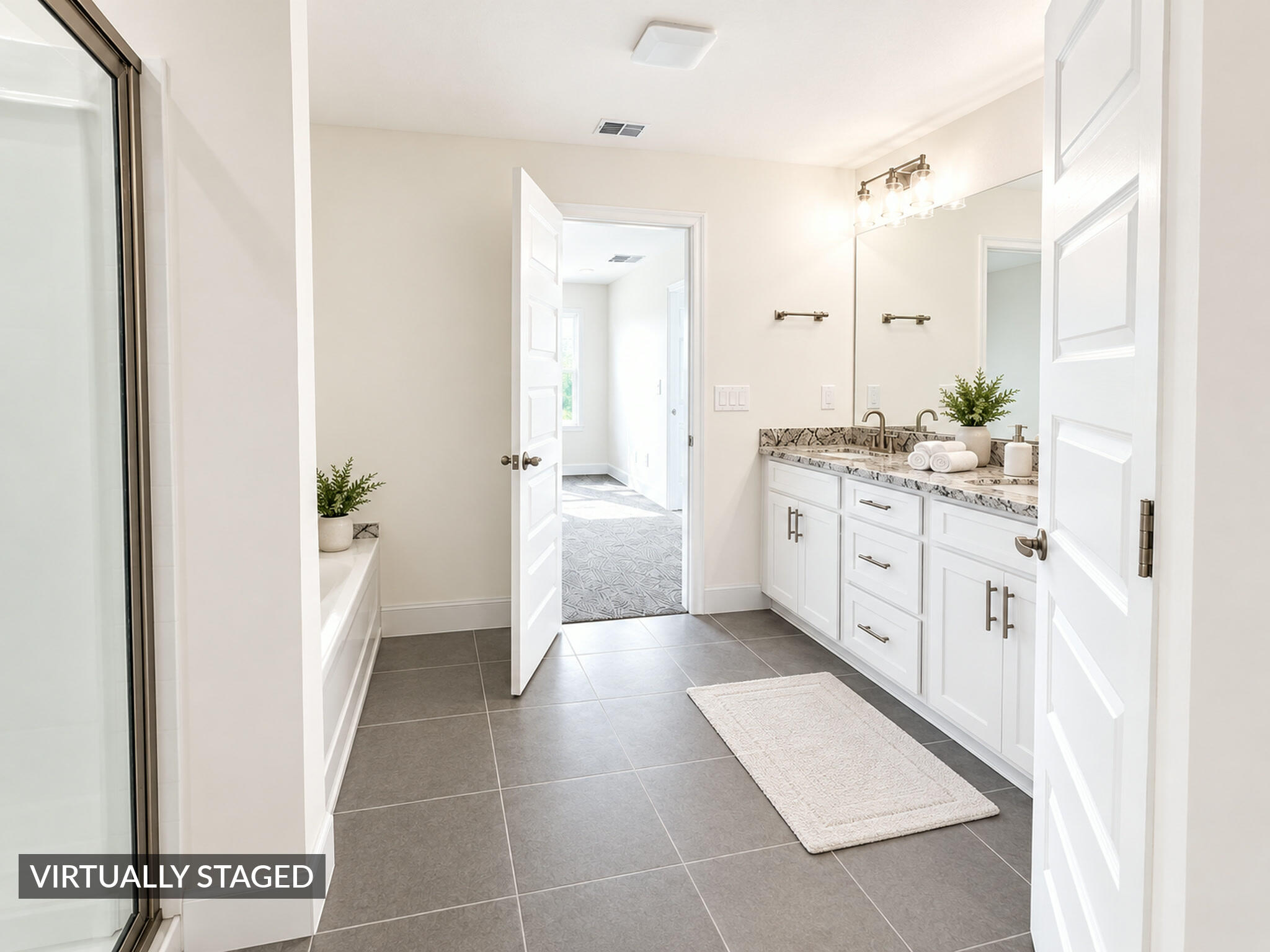405 Ne Airoso Boulevard Property Photo 8
