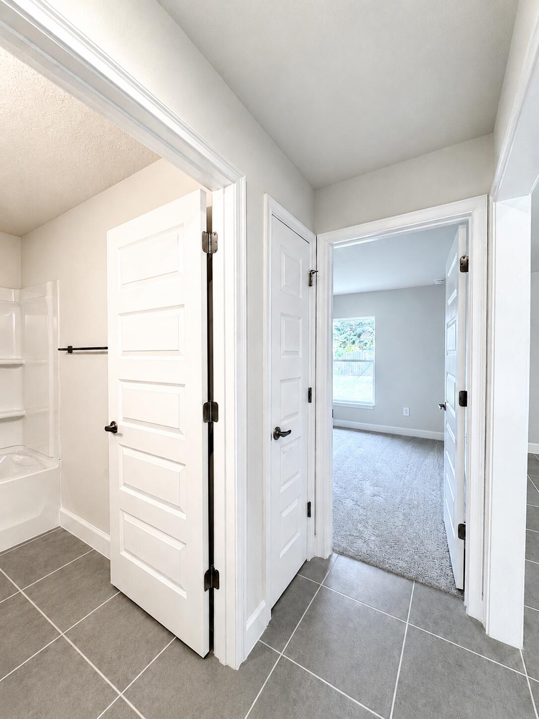 405 Ne Airoso Boulevard Property Photo 17