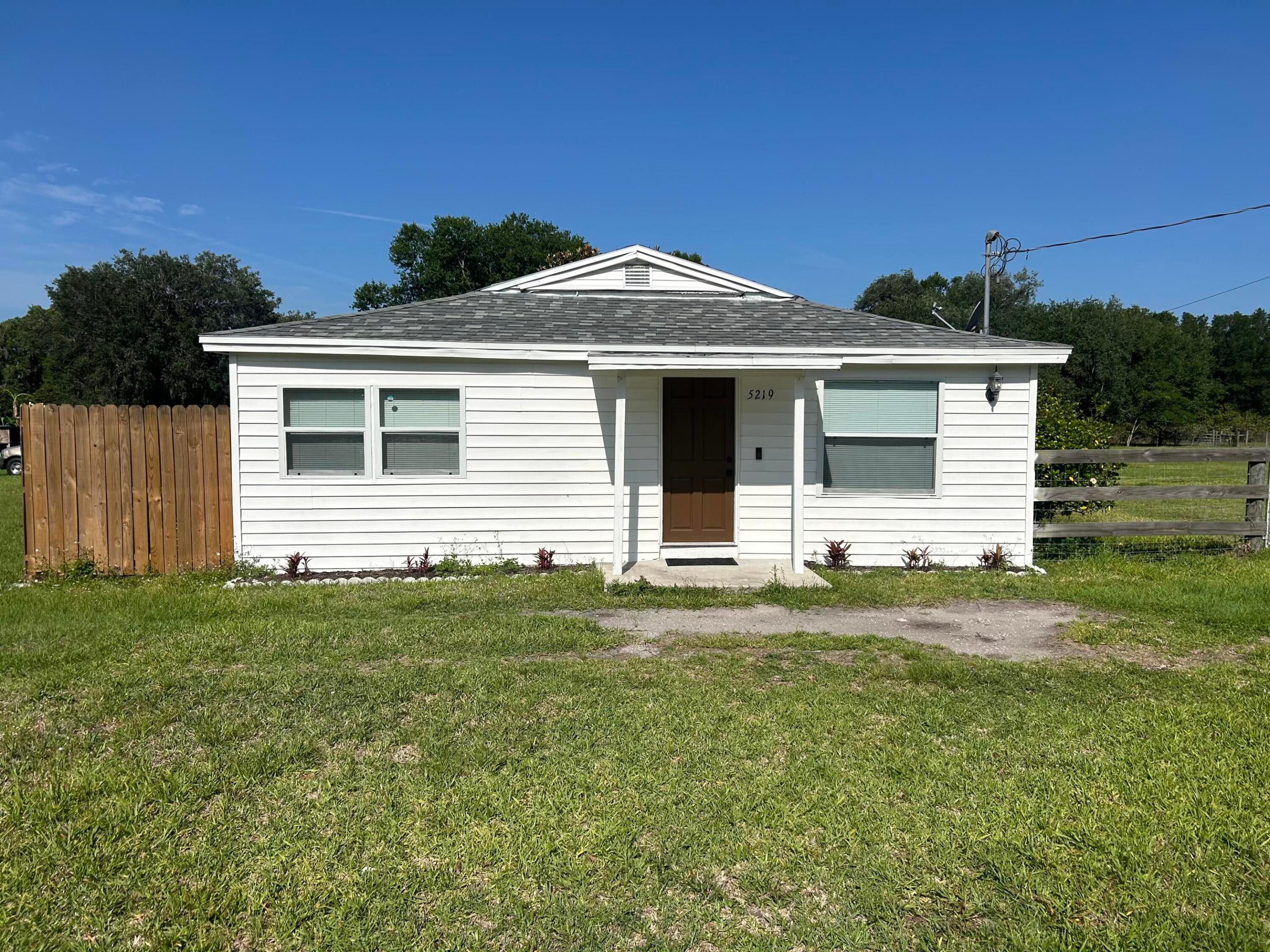 5219 N County Road 663 Property Photo 1