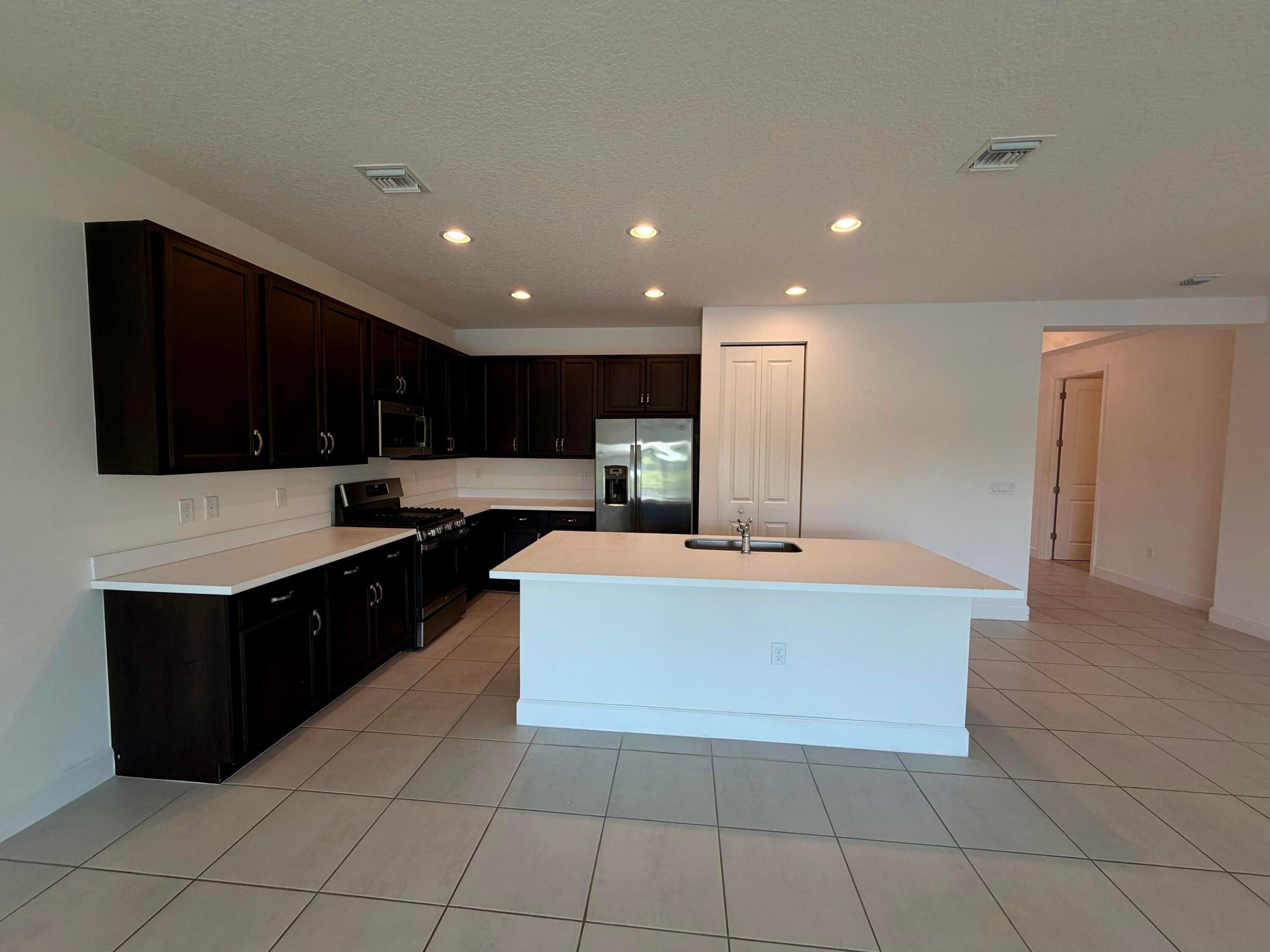 11609 Sw Hawthorne Hill Road Property Photo 4