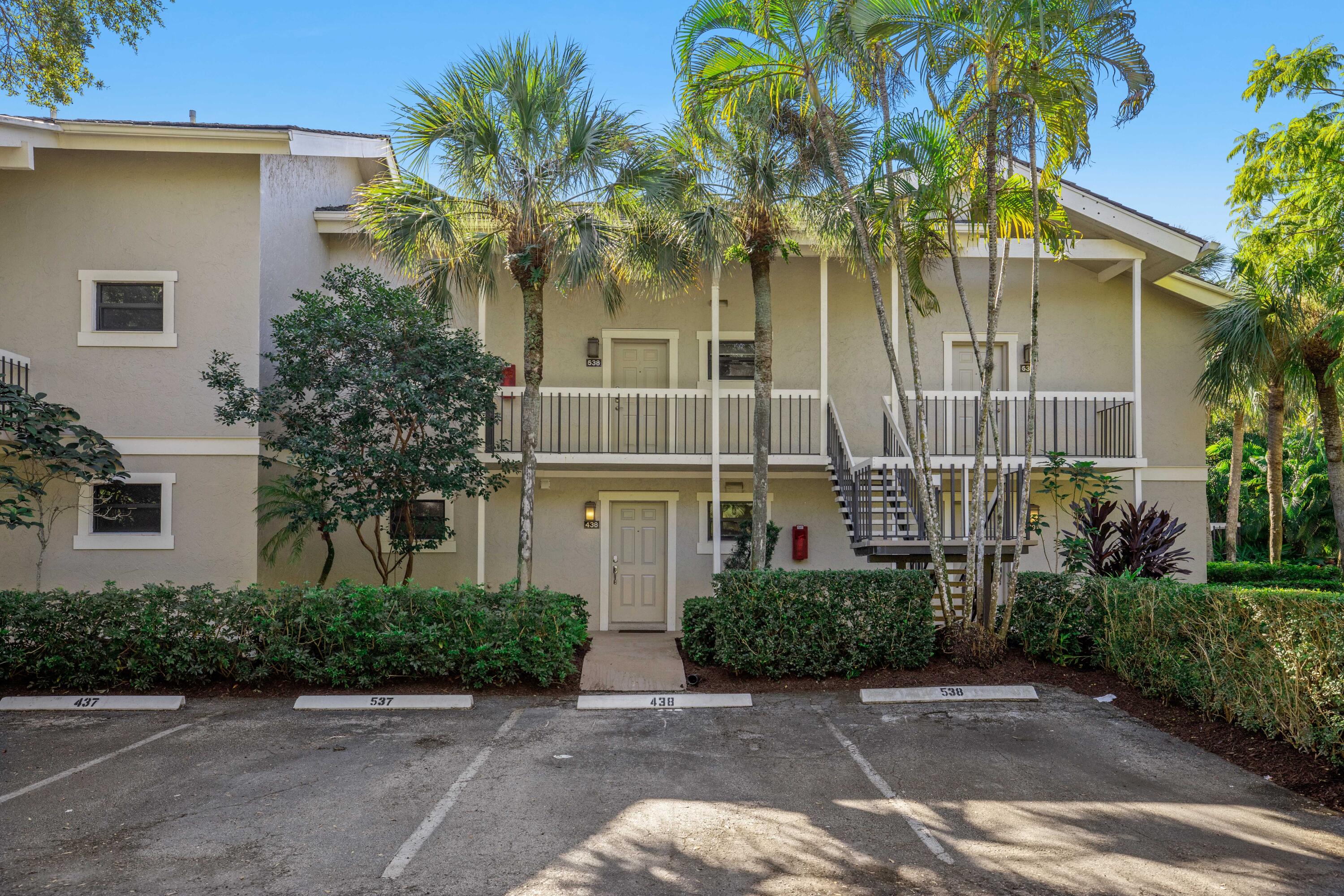 11863 Wimbledon Circle 438 Property Photo 13