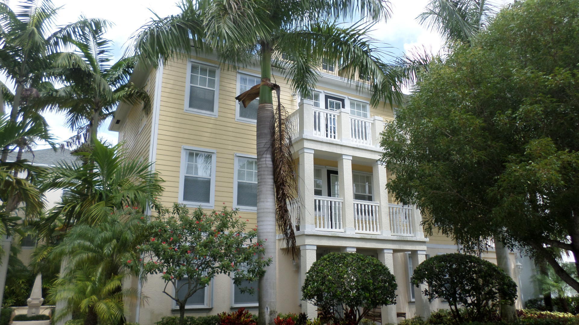 276 Murcia Drive 307 Property Photo 1