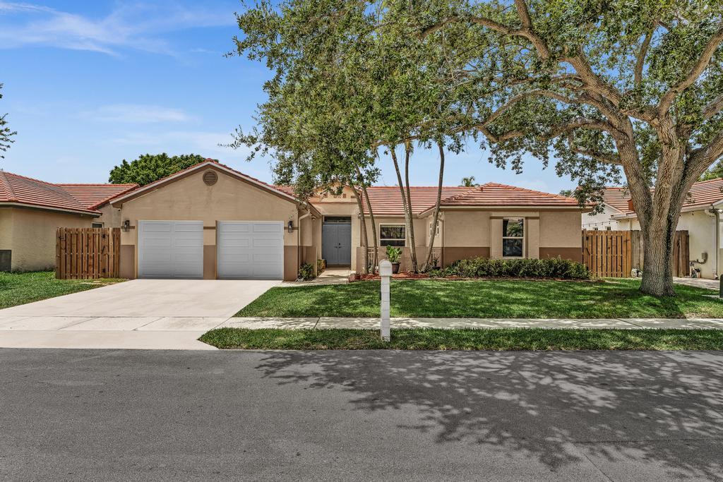 3083 Lillian Lane