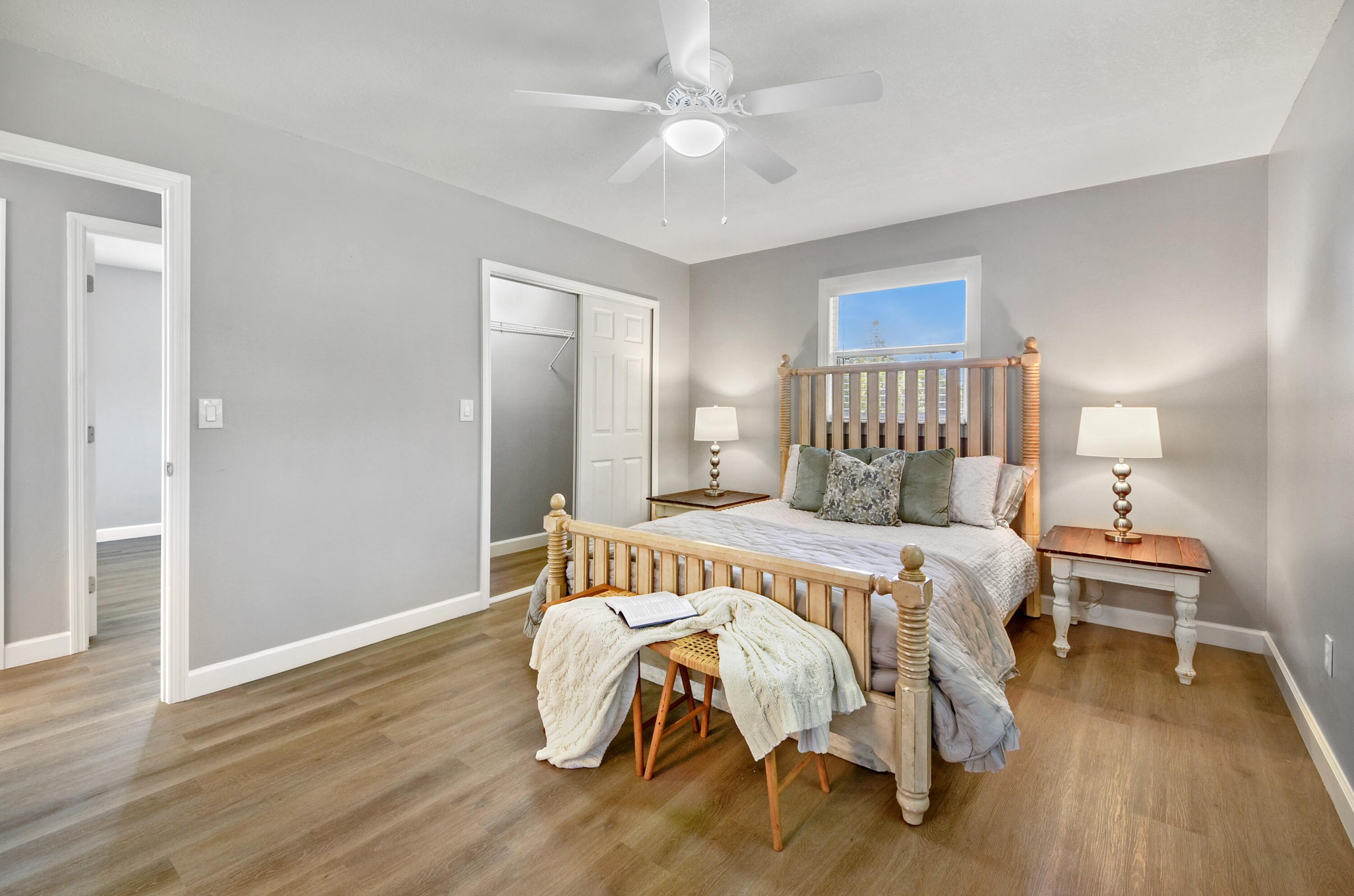 8745 98th Court Property Photo 15