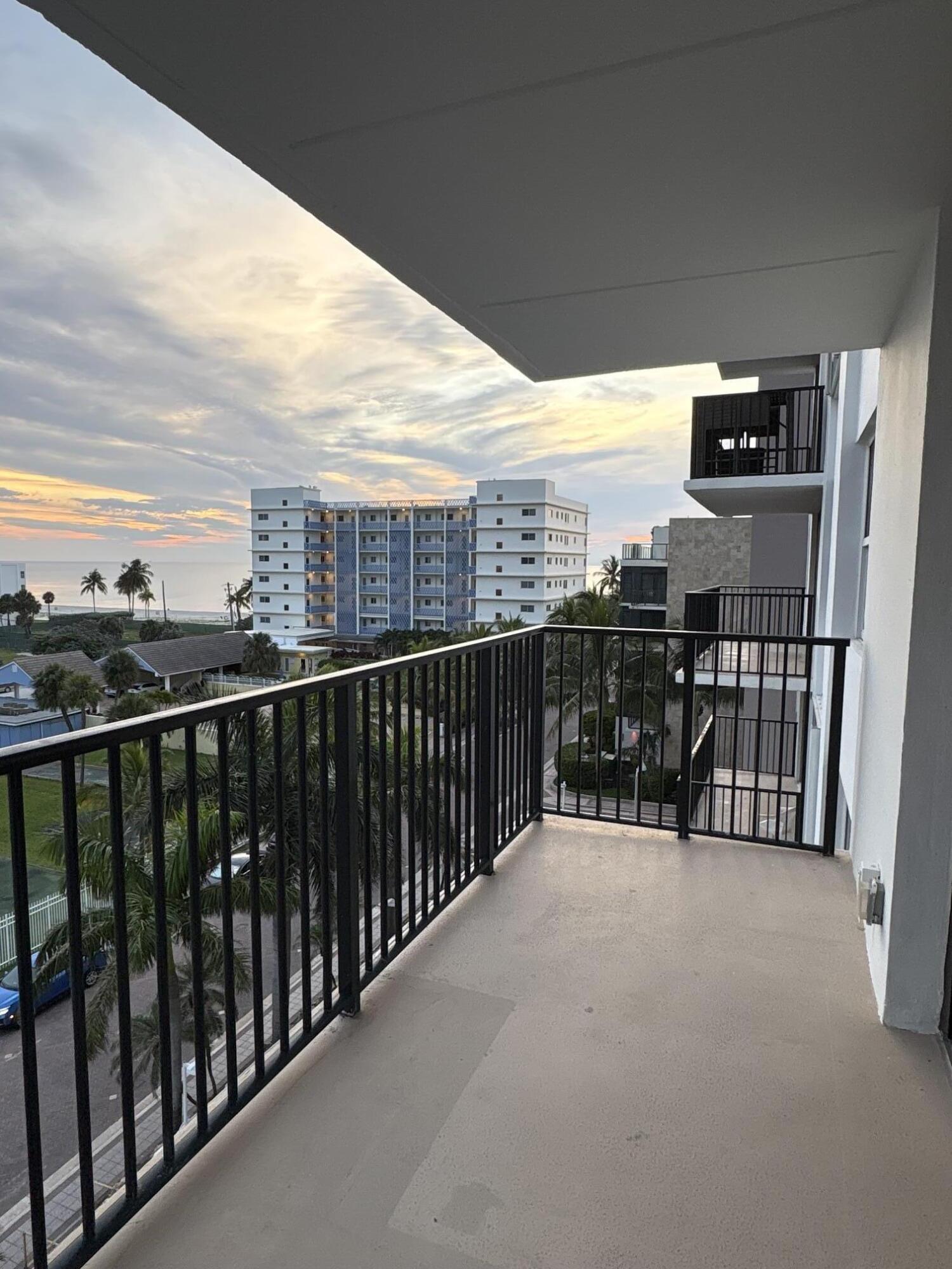 2101 S Ocean Drive 505 Property Photo 30