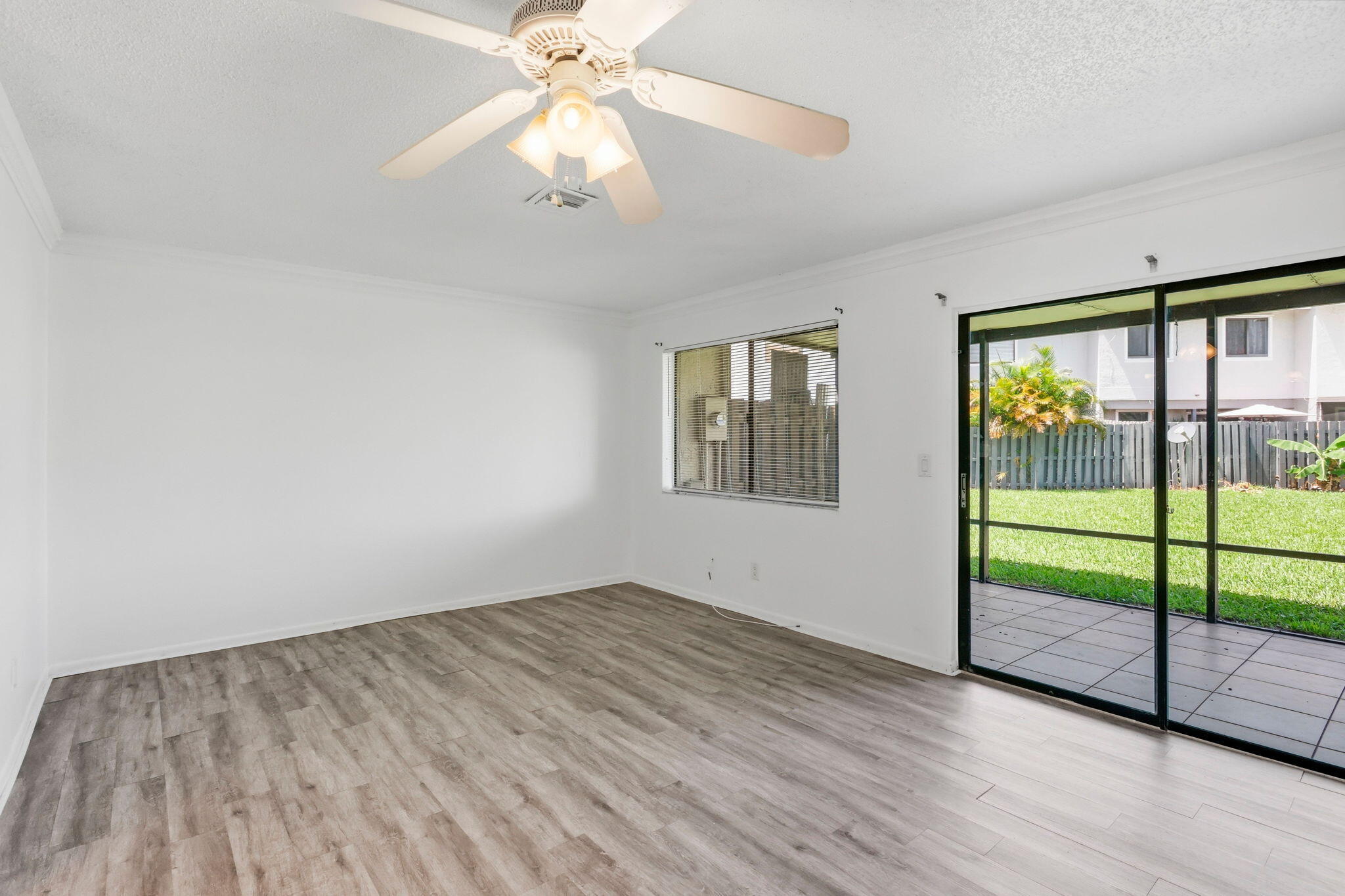 2305 Seaside Drive Property Photo 14