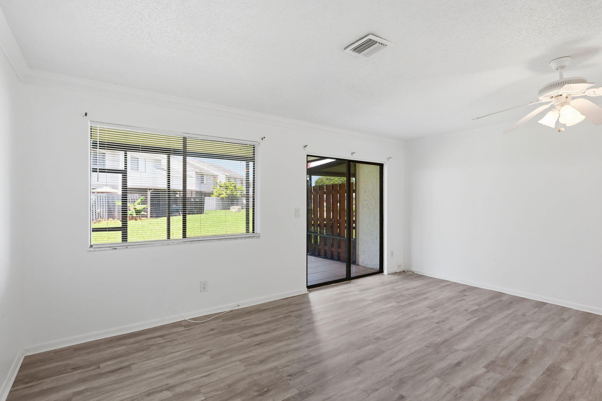 2305 Seaside Drive Property Photo 15