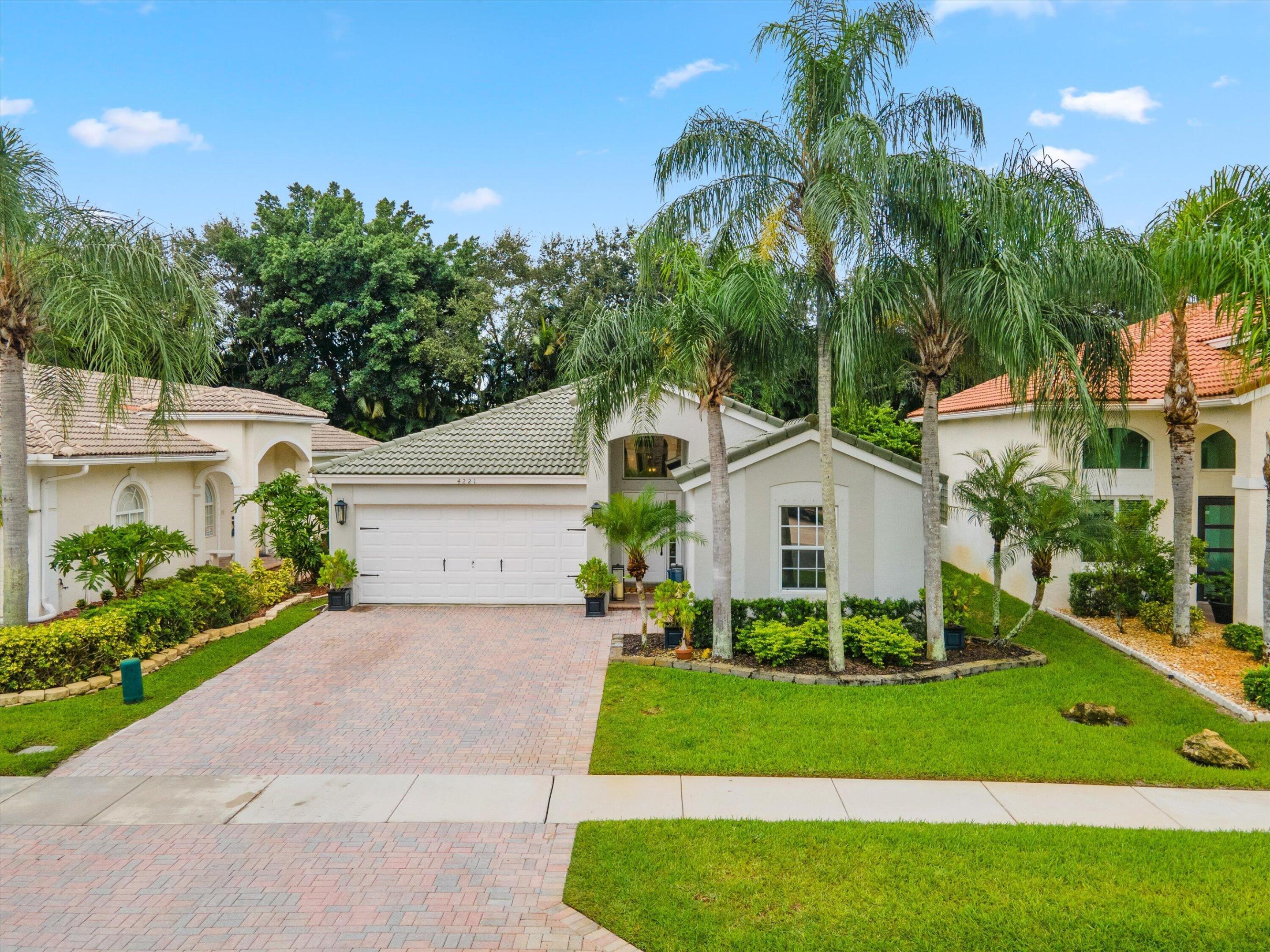 4221 Bluff Harbor Way Property Photo 2