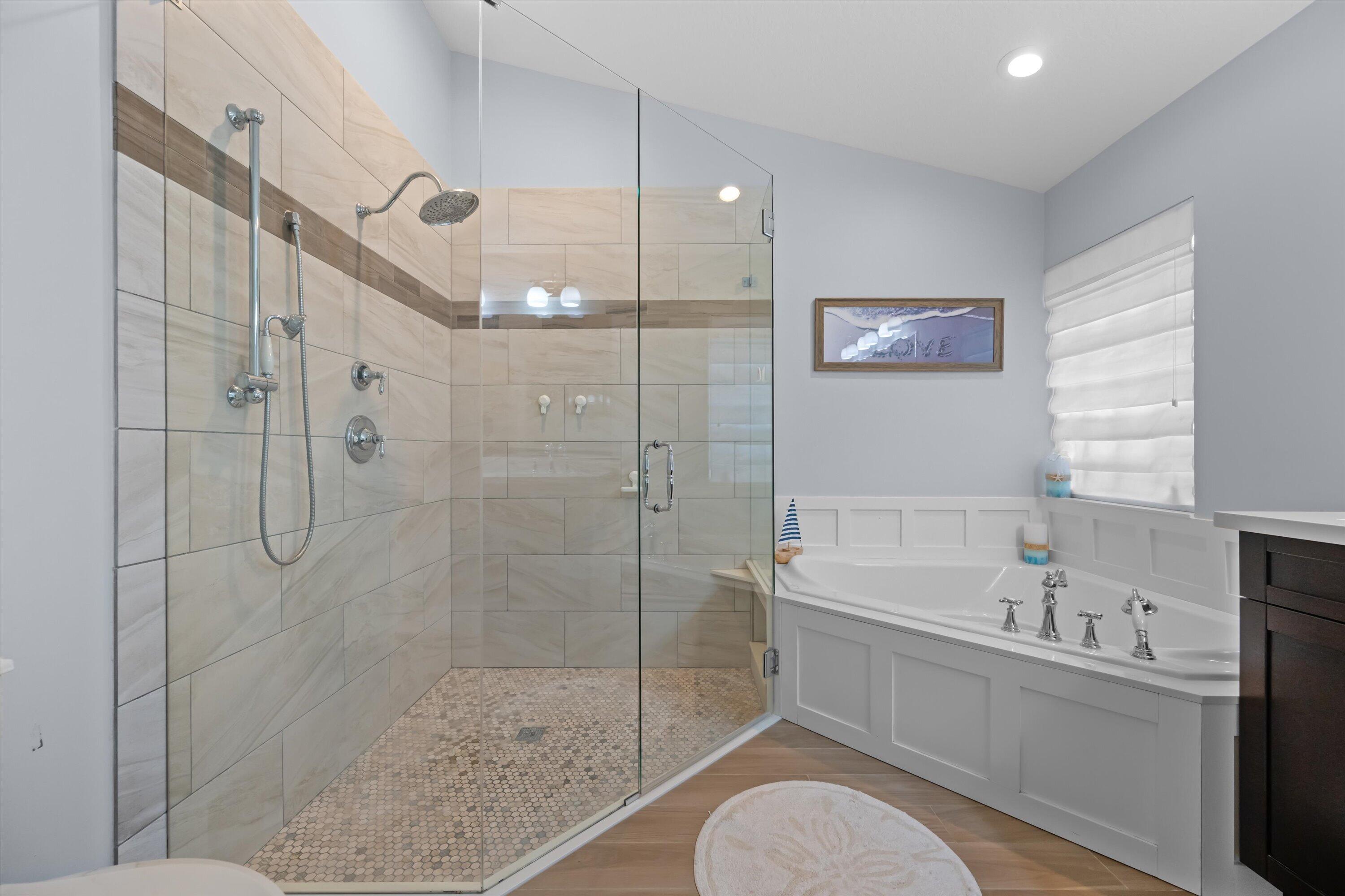 4221 Bluff Harbor Way Property Photo 32