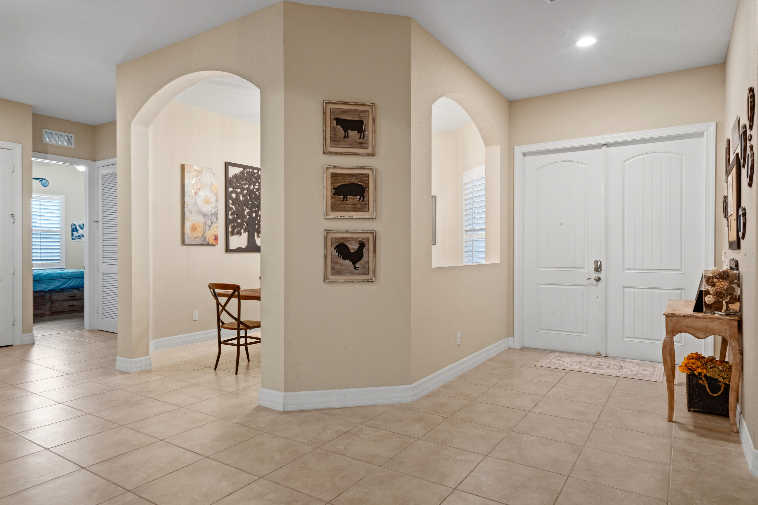 6019 Sw Longspur Lane Property Photo 3