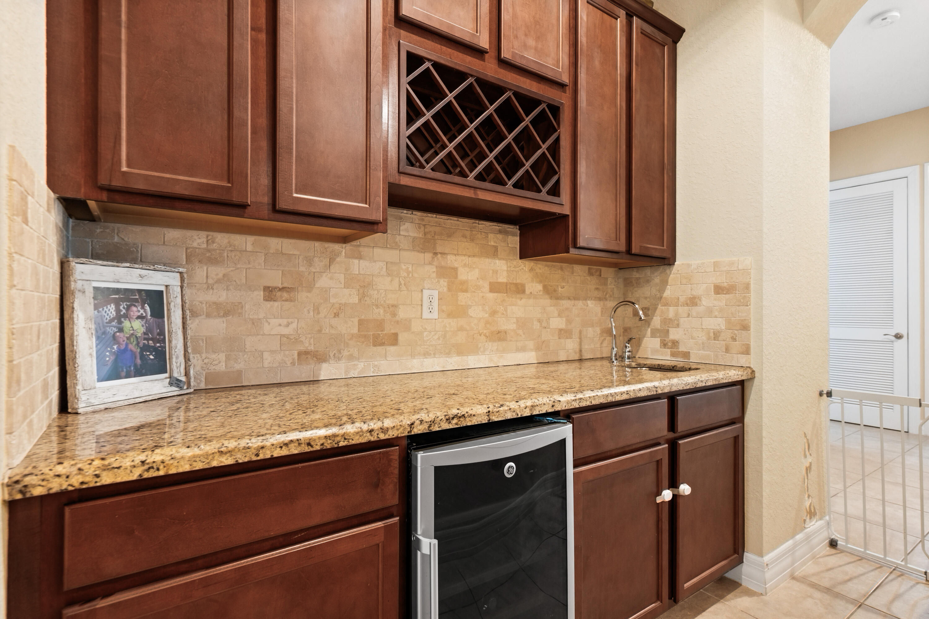 6019 Sw Longspur Lane Property Photo 12