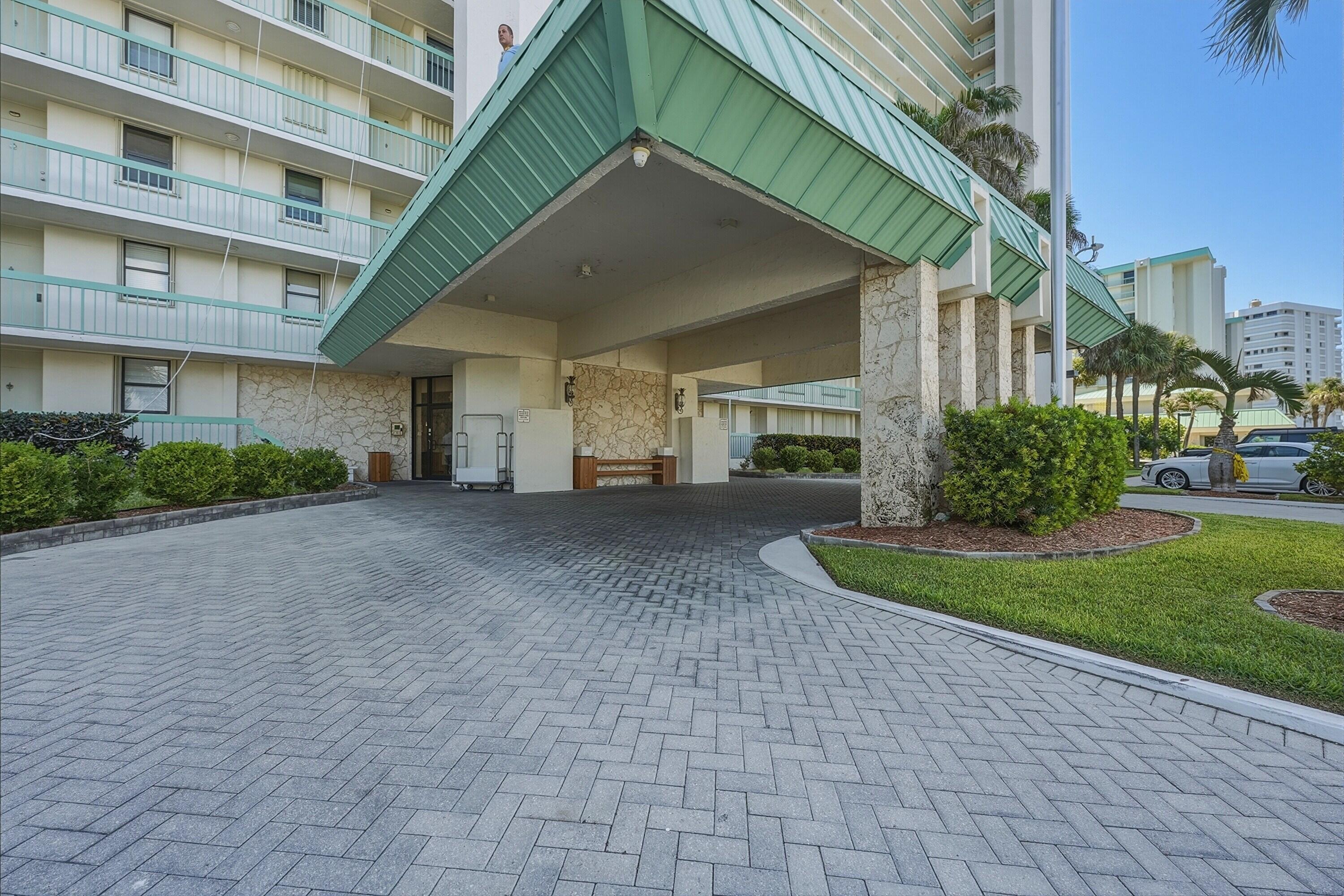 9900 S Ocean Drive Unit 1601 Property Photo 9