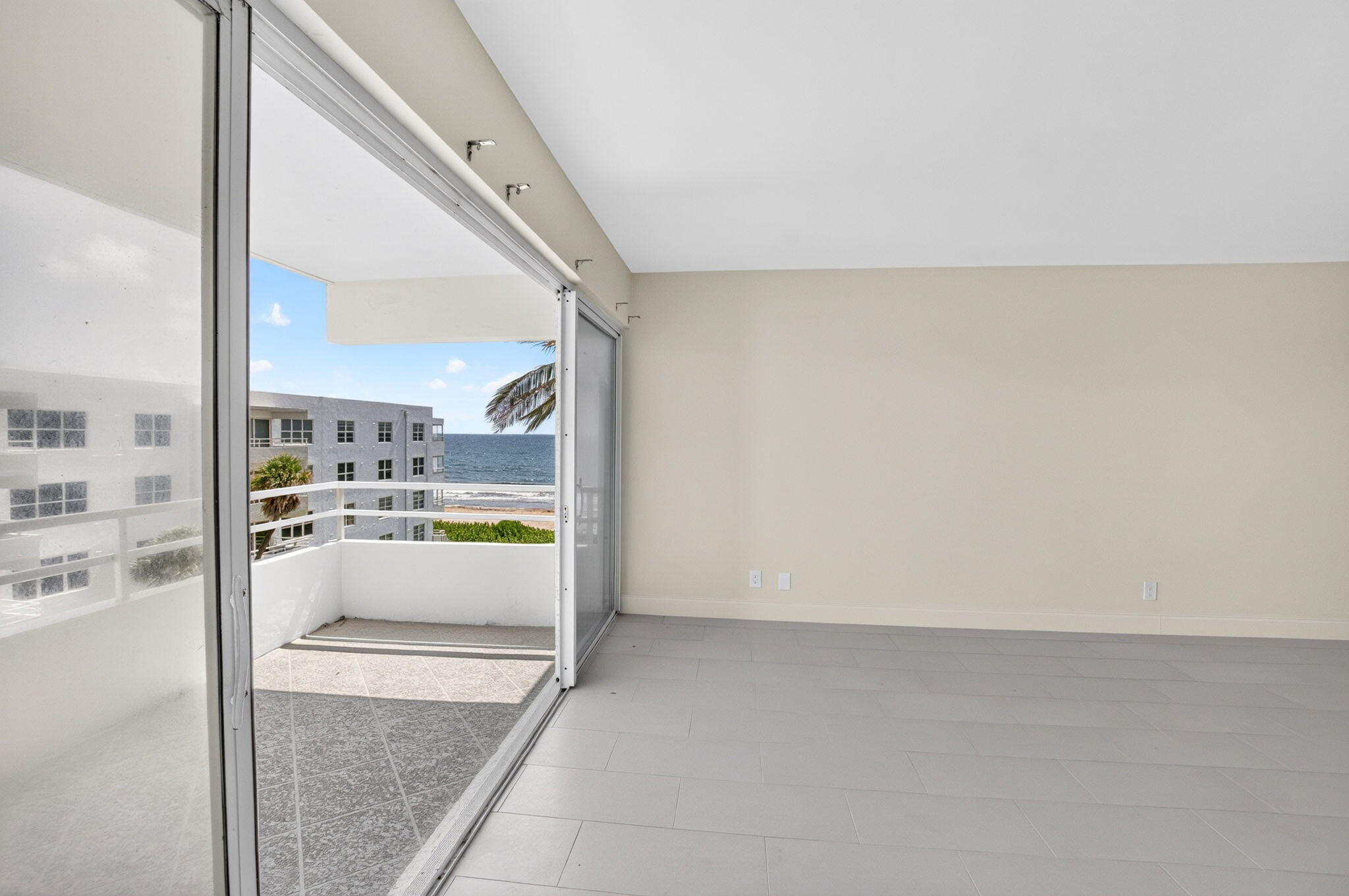 2701 S Ocean Boulevard 47 Property Photo 34