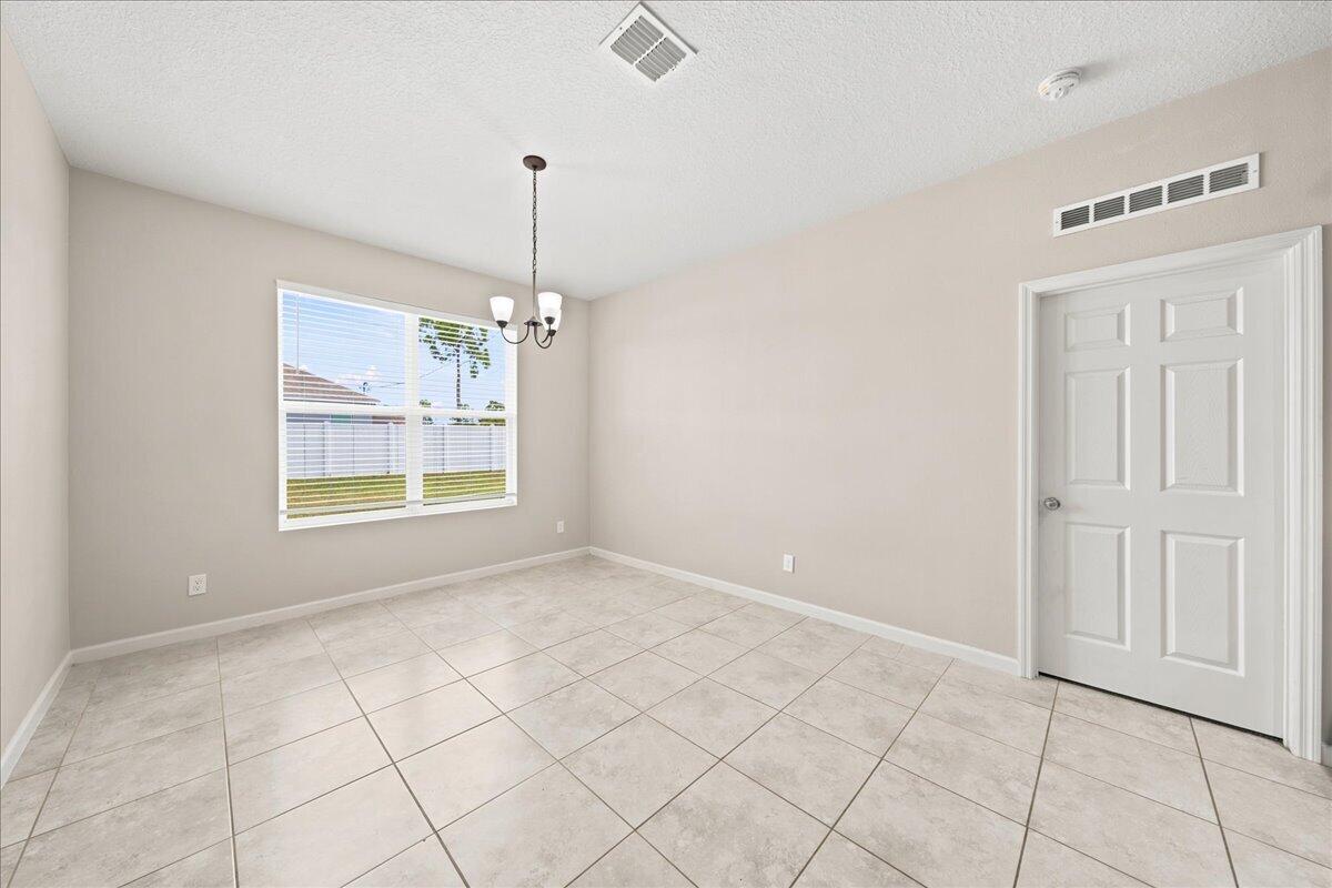 777 Indigo Street Se Property Photo 15