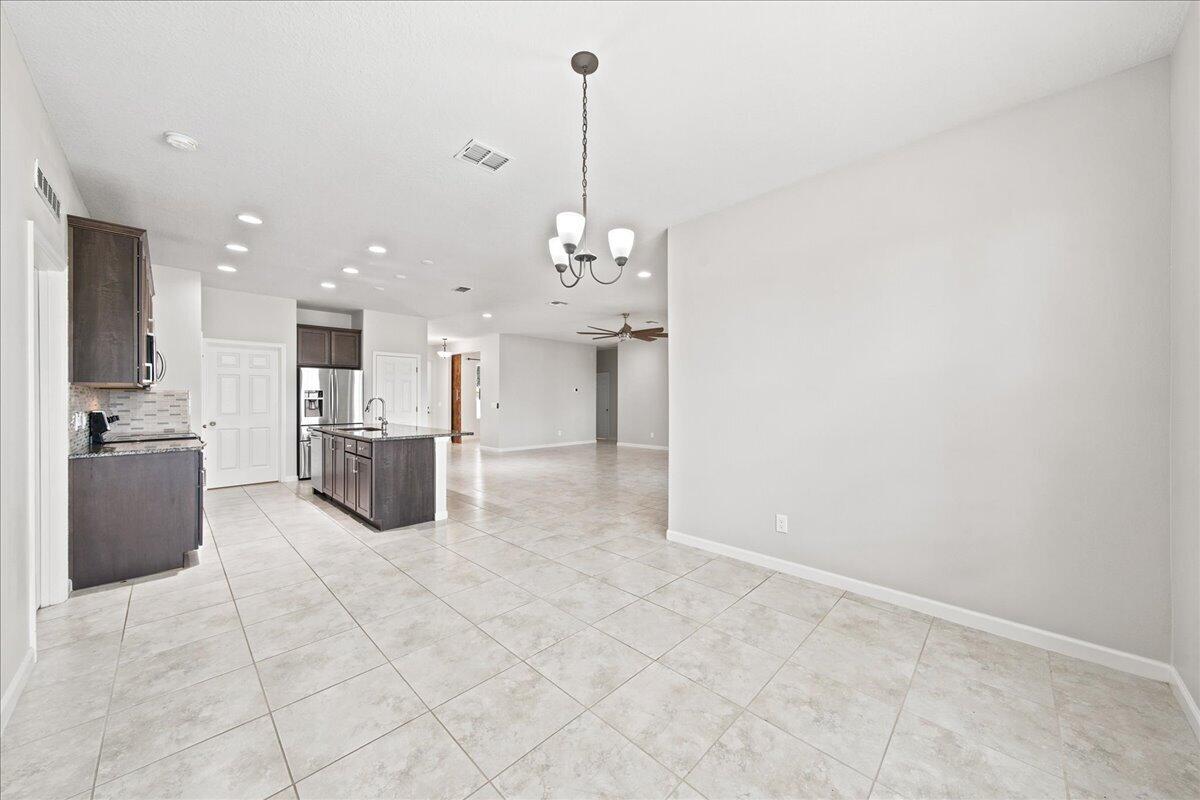 777 Indigo Street Se Property Photo 17