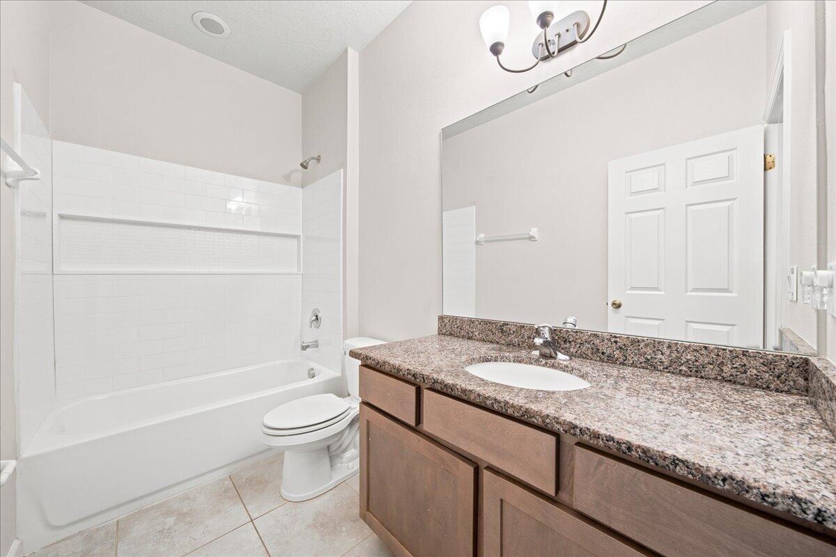 777 Indigo Street Se Property Photo 25