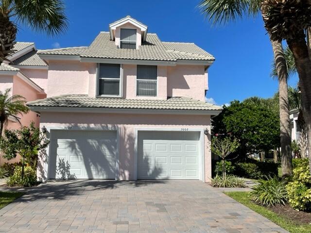 3008 FAIRWAY Drive N Property Photo 1