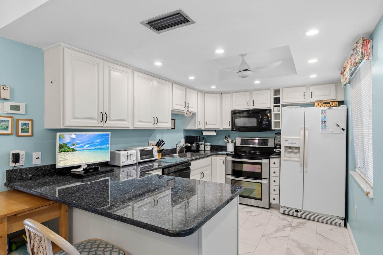 2400 S Ocean Drive 7242 Property Photo 6