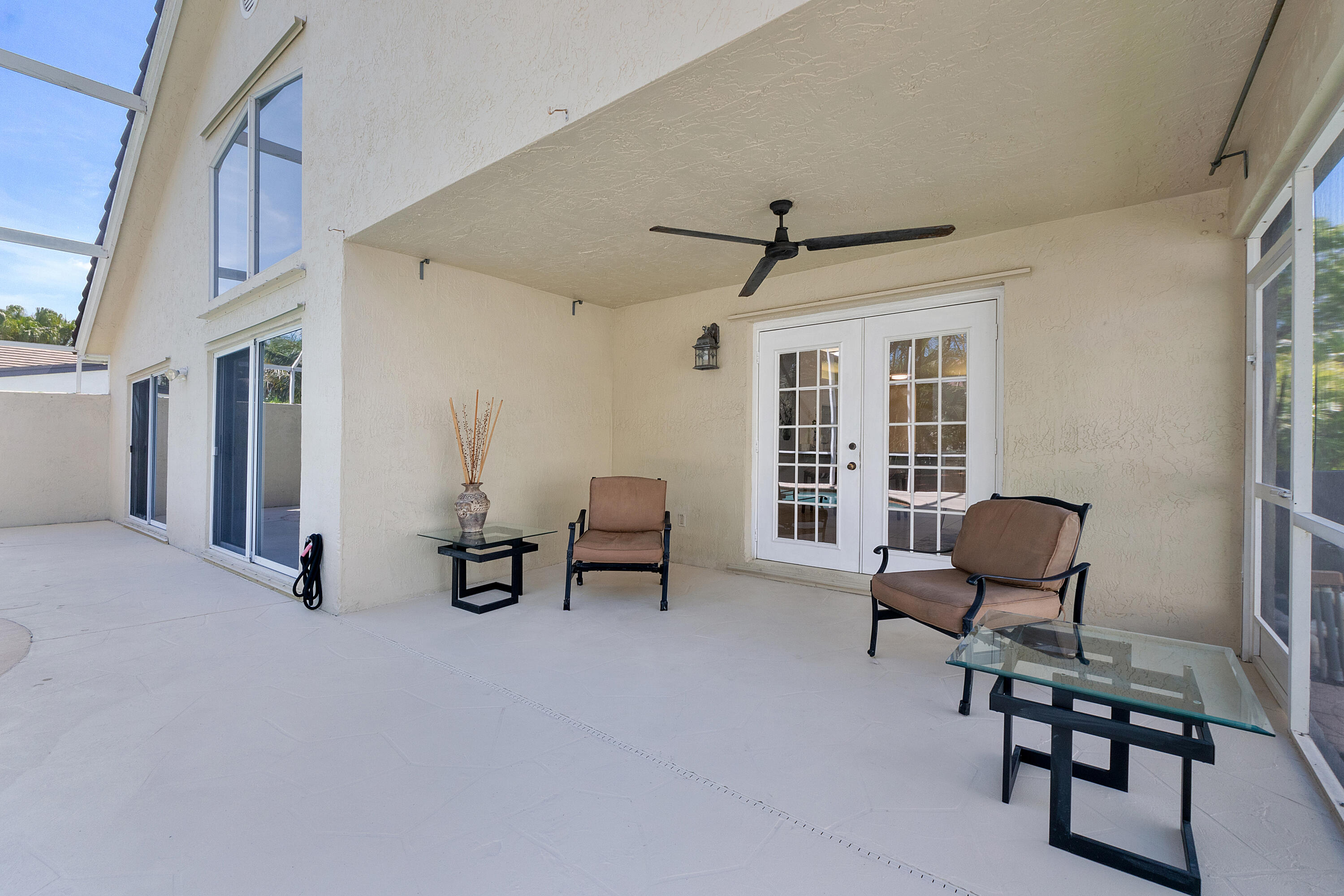 2016 Island Circle Property Photo 20