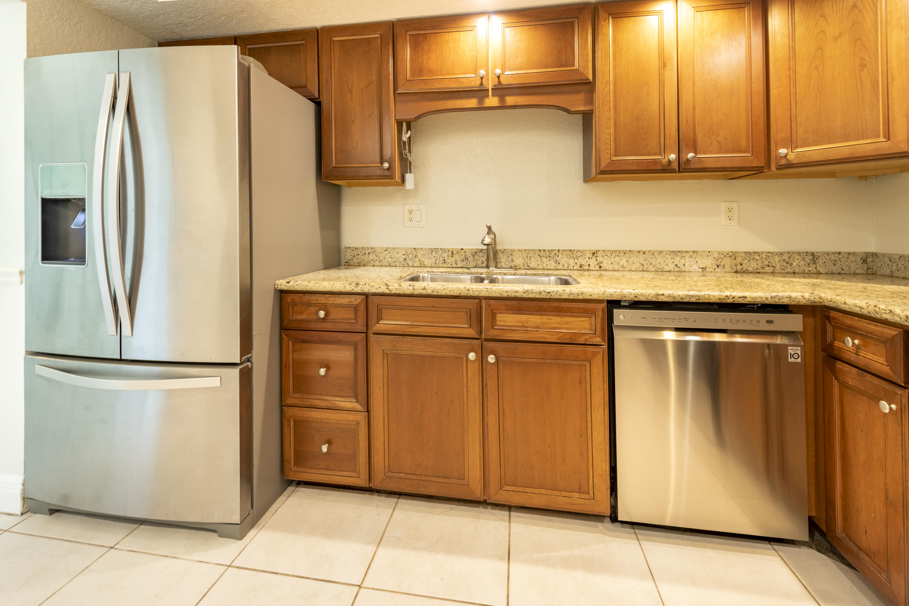 525 N Ocean Boulevard 423 Property Photo 6