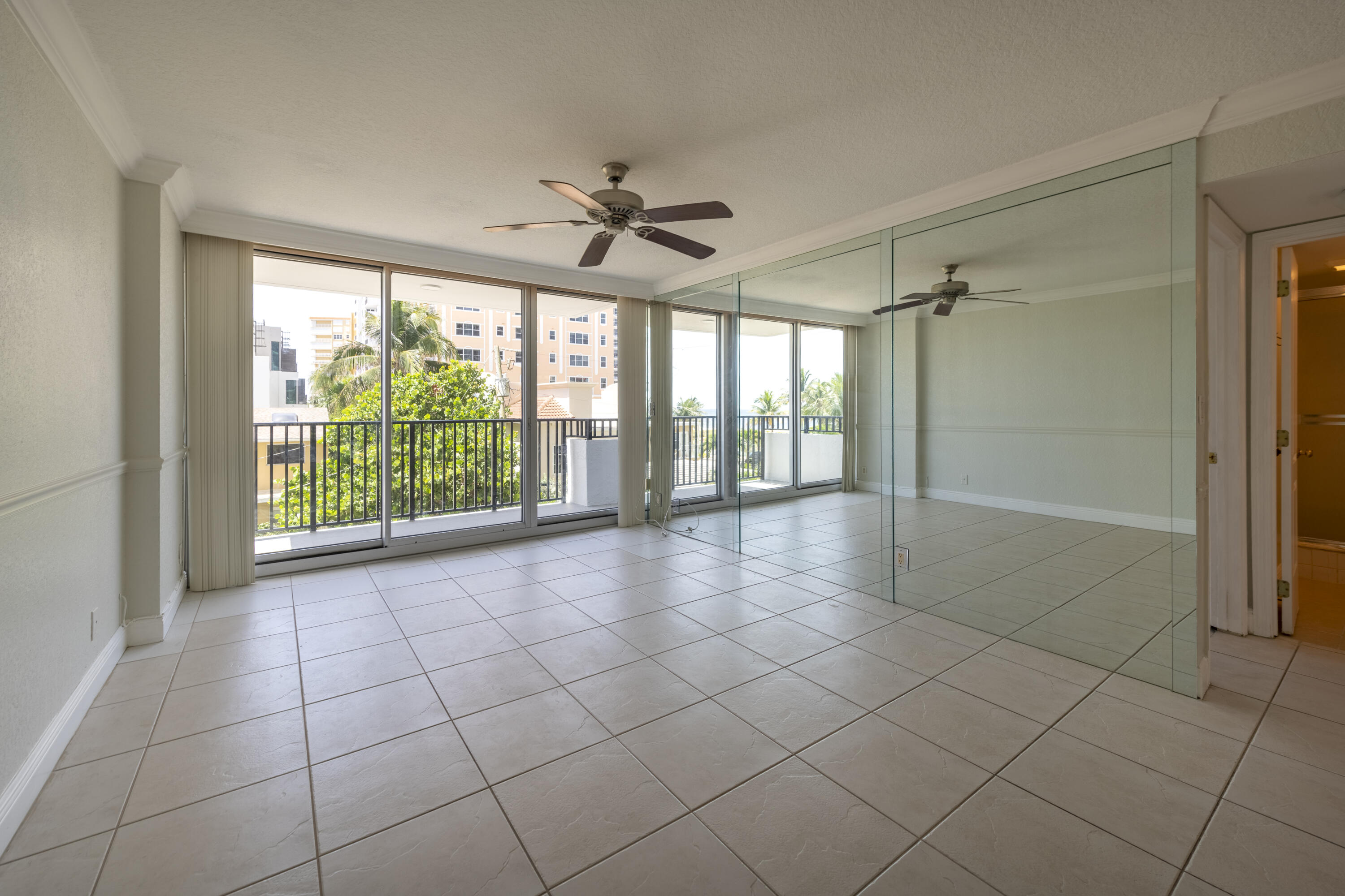 525 N Ocean Boulevard 423 Property Photo 19