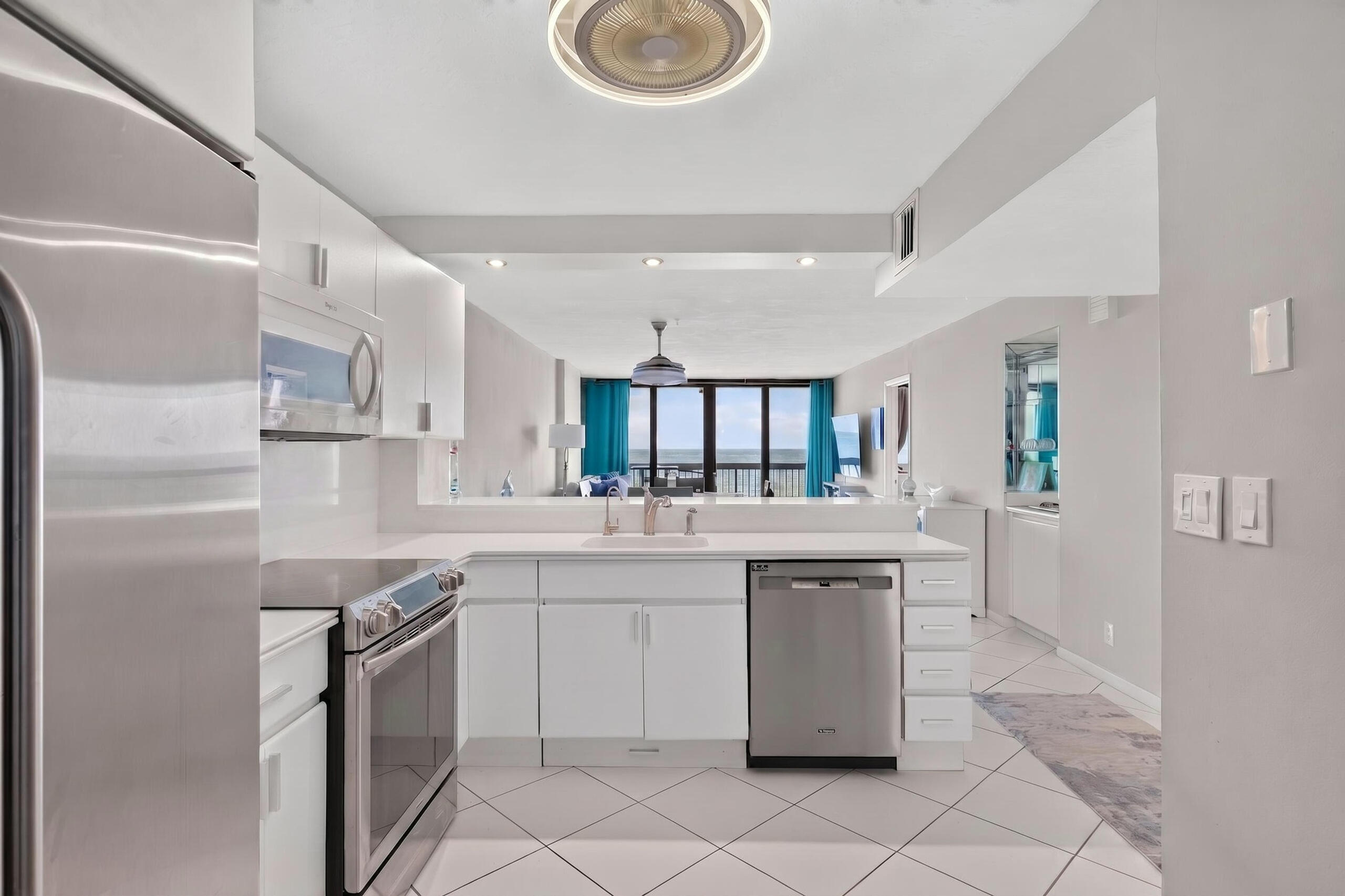 510 N Ocean Boulevard 410 Property Photo 1