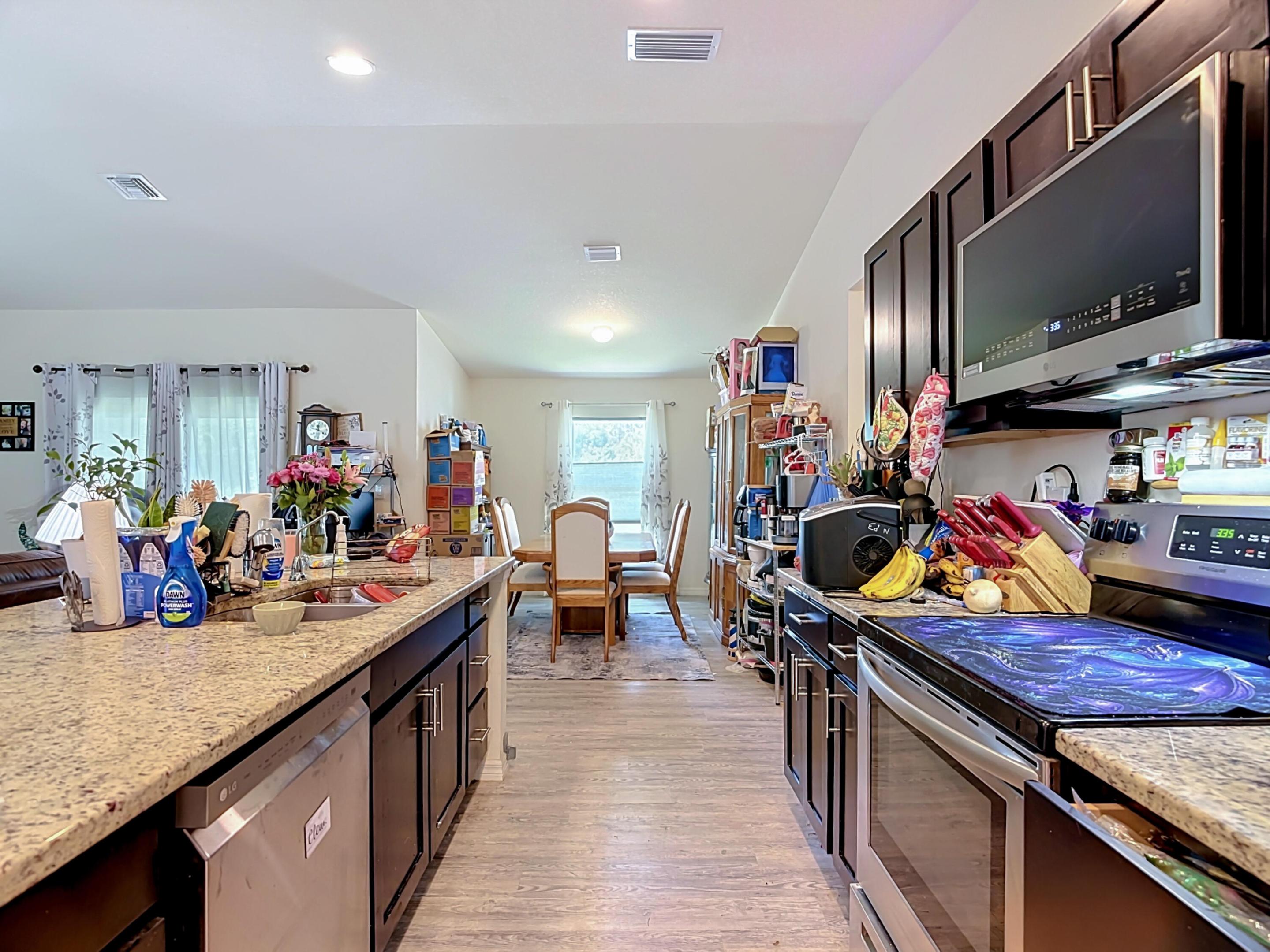 5042 Se Tradewinds Circle Property Photo 4
