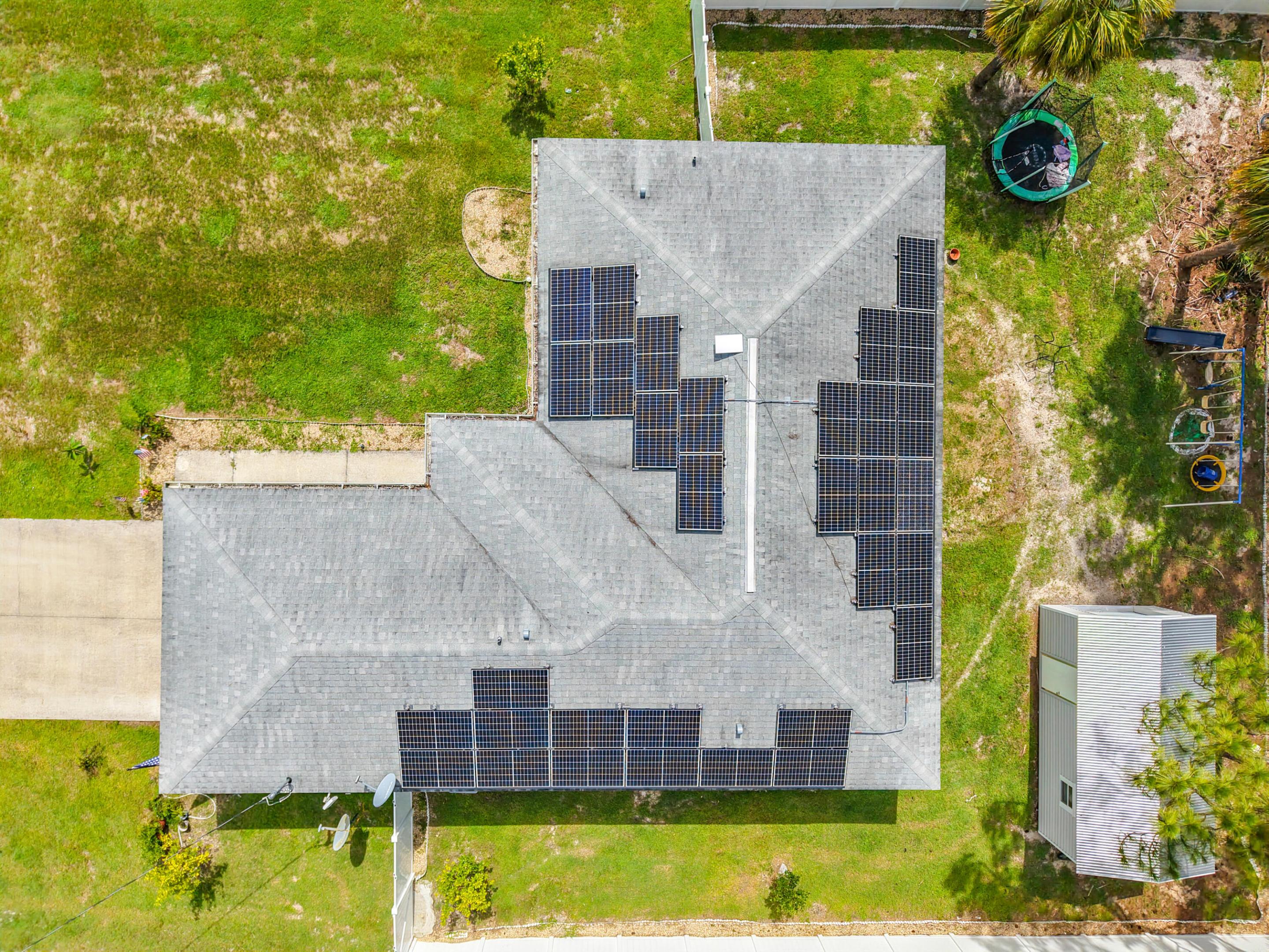 5042 Se Tradewinds Circle Property Photo 12
