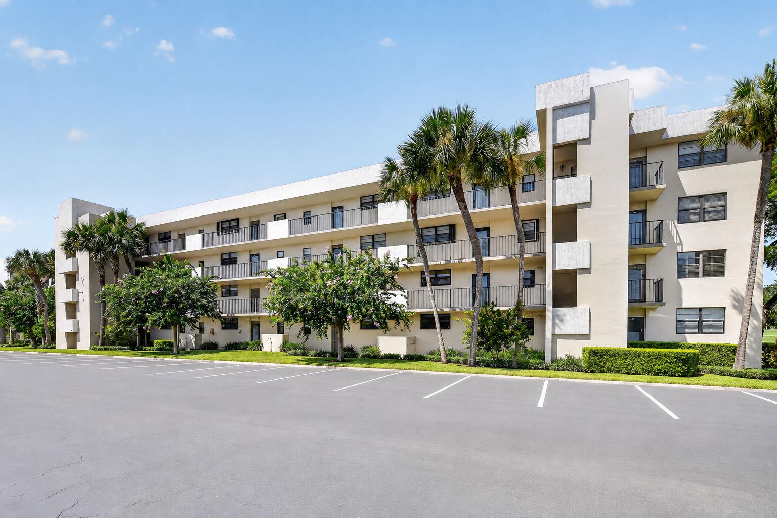 2460 DEER CREEK COUNTRY CLUB Boulevard 206-A Property Photo 1