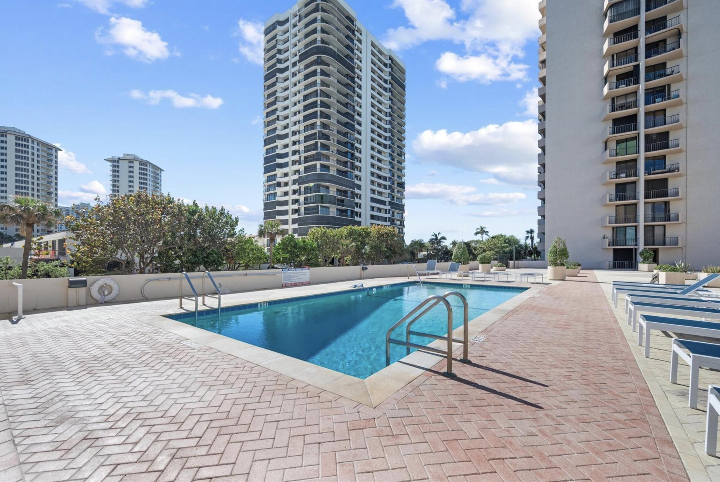 4200 N Ocean Drive 1-1603 Property Photo 12